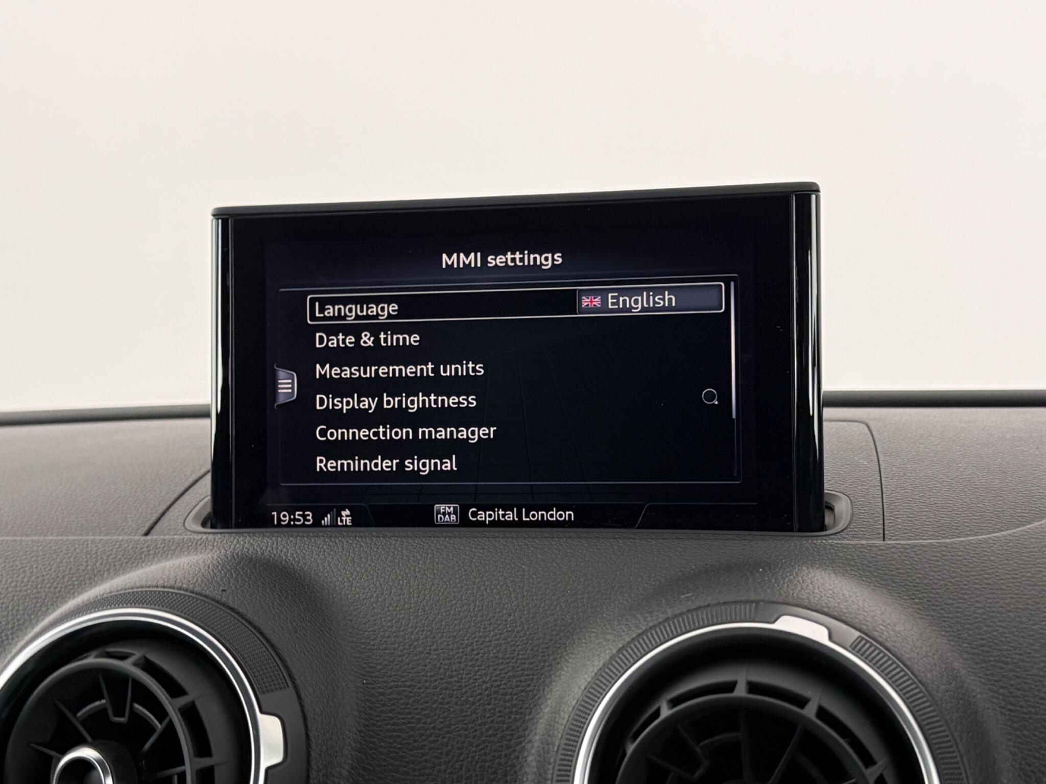 Audi A3 view 25