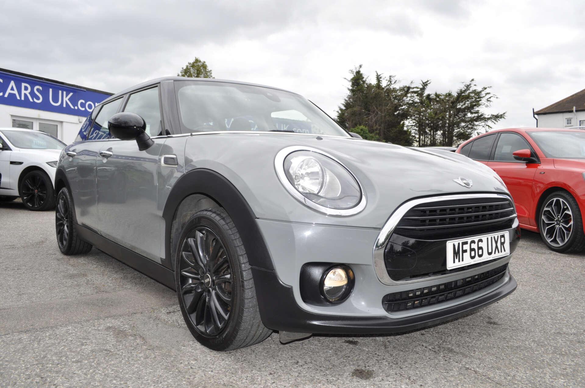 Mini Clubman view 37
