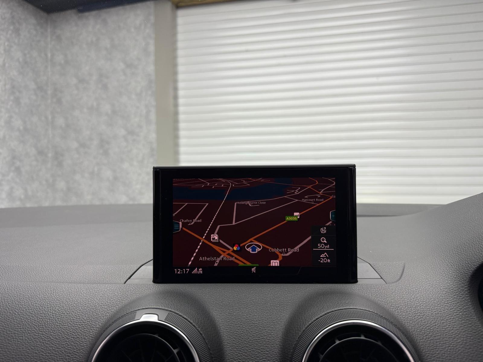 Audi Q2 view 17
