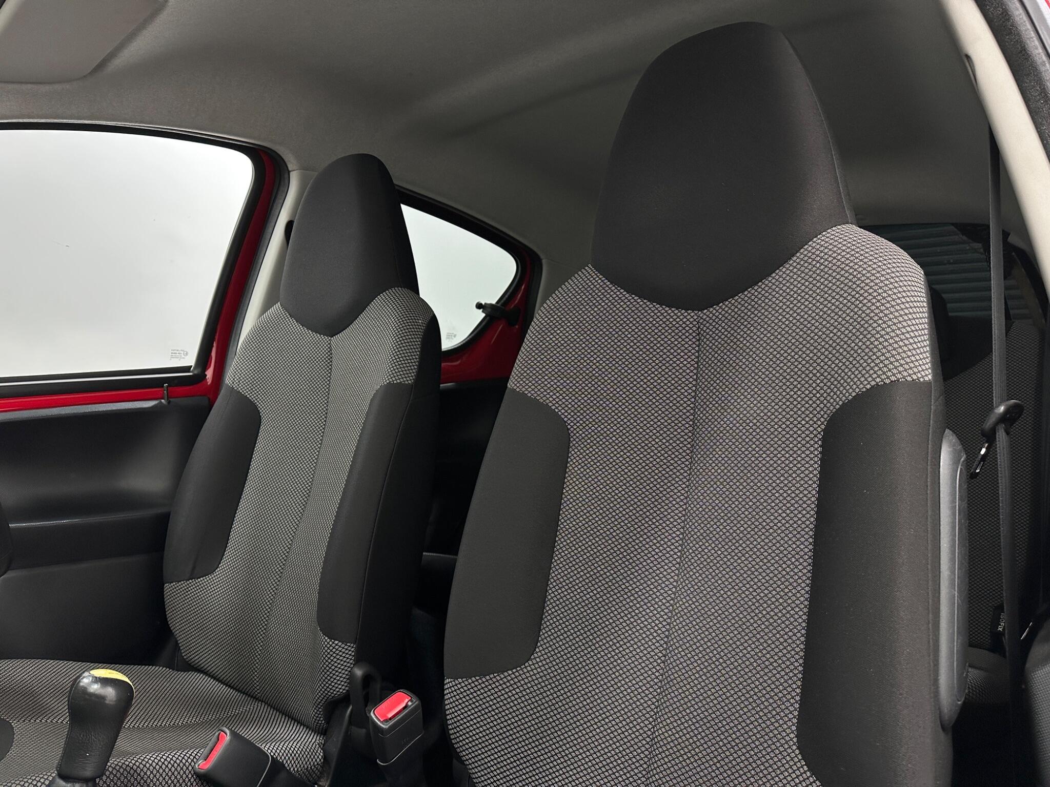 Toyota Aygo view 26