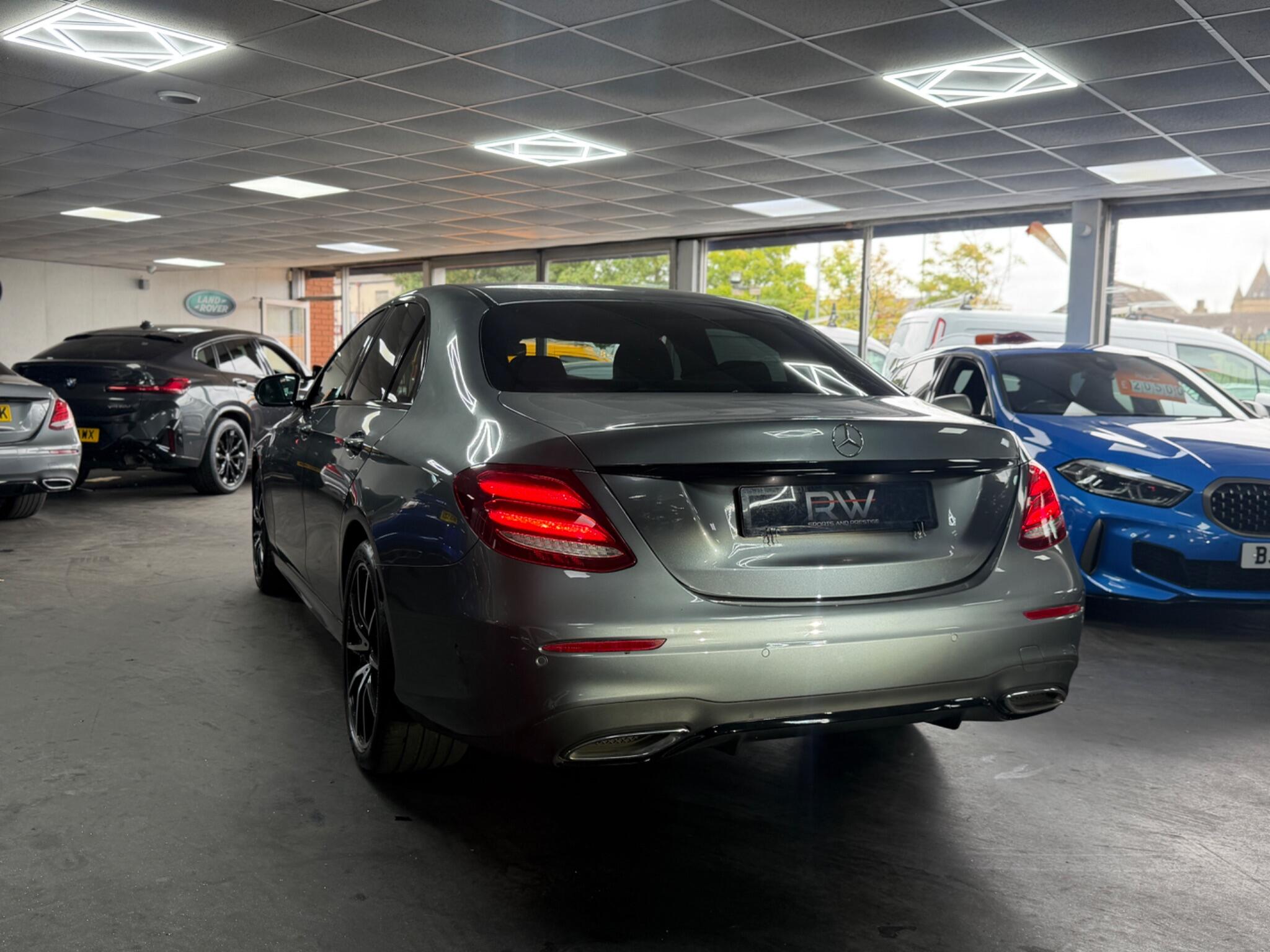 Mercedes-Benz E Class view 13