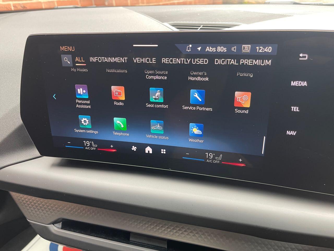 BMW 1 Series view 20