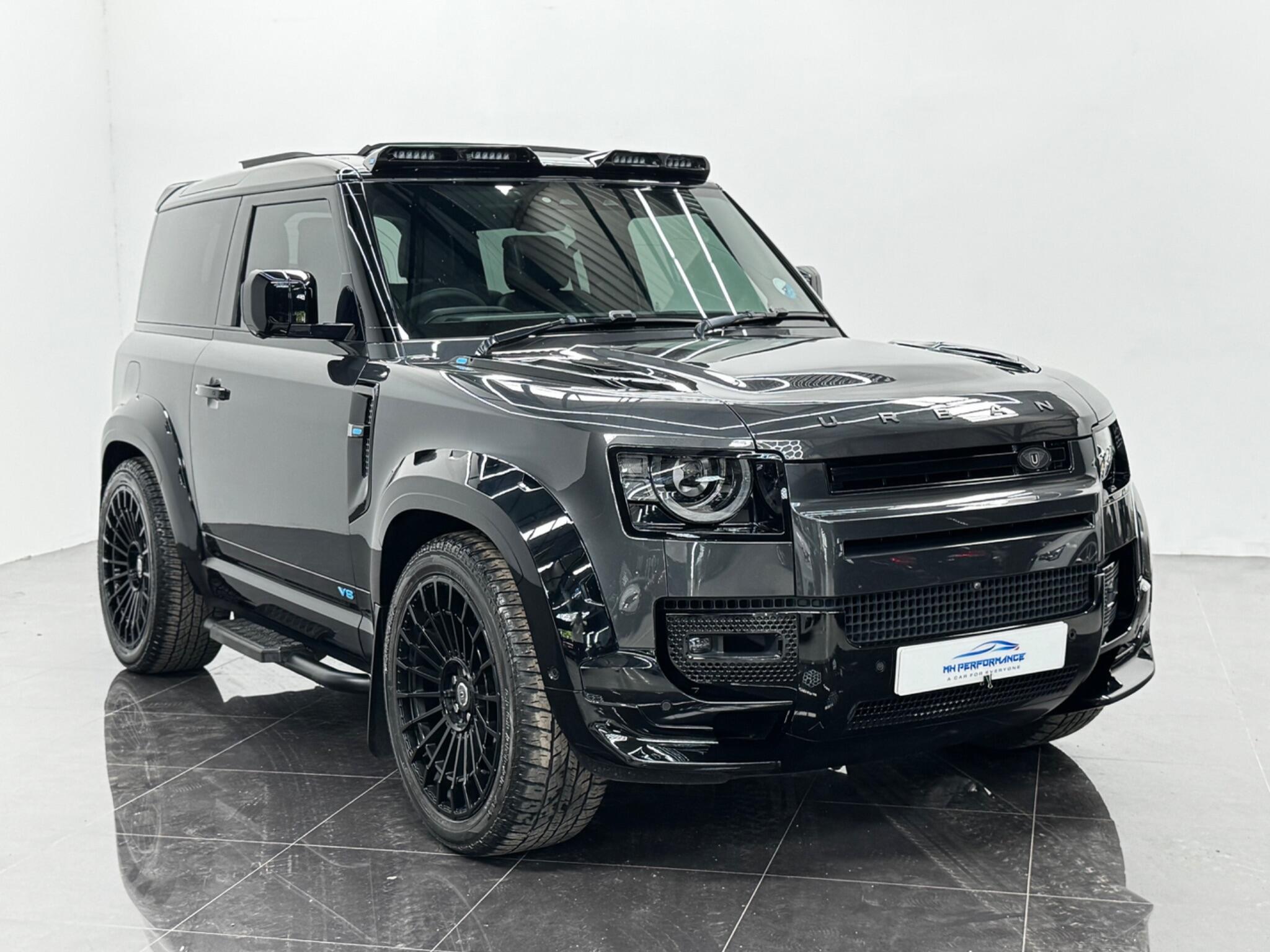 Land Rover Defender view 72
