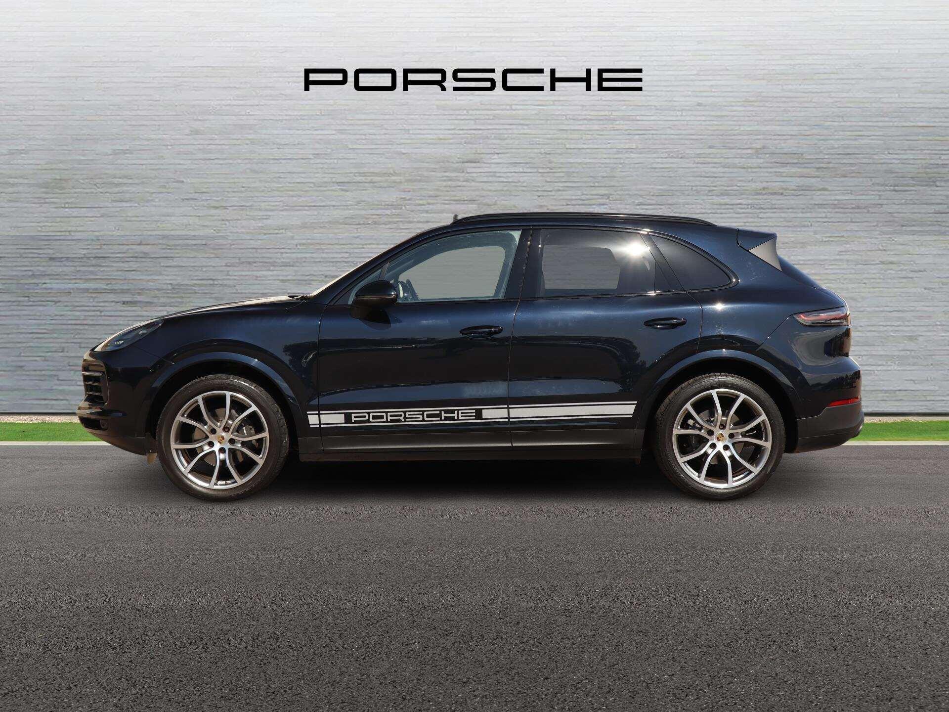 Porsche Cayenne view 6