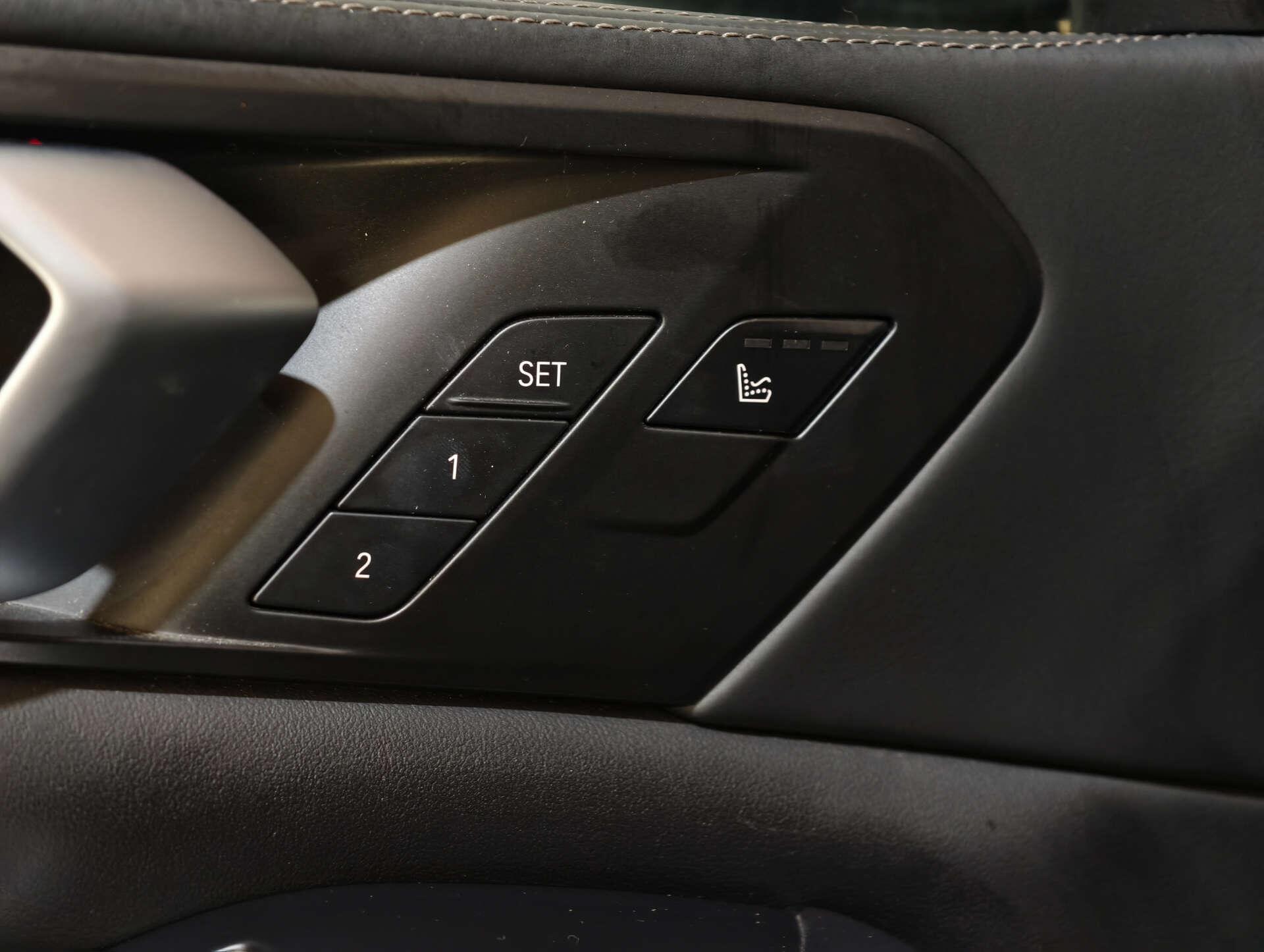 BMW X7 view 37