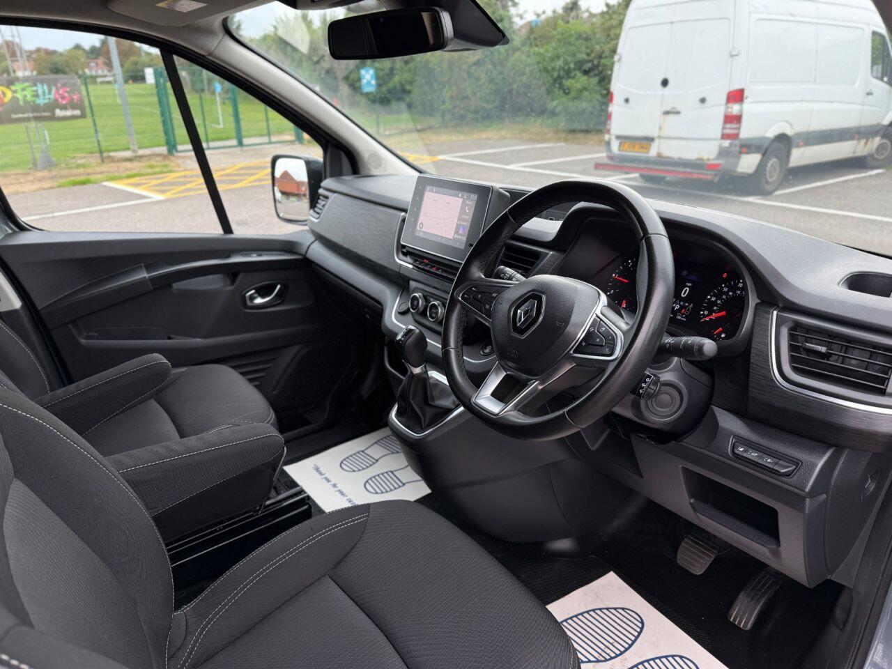 Renault Trafic view 10