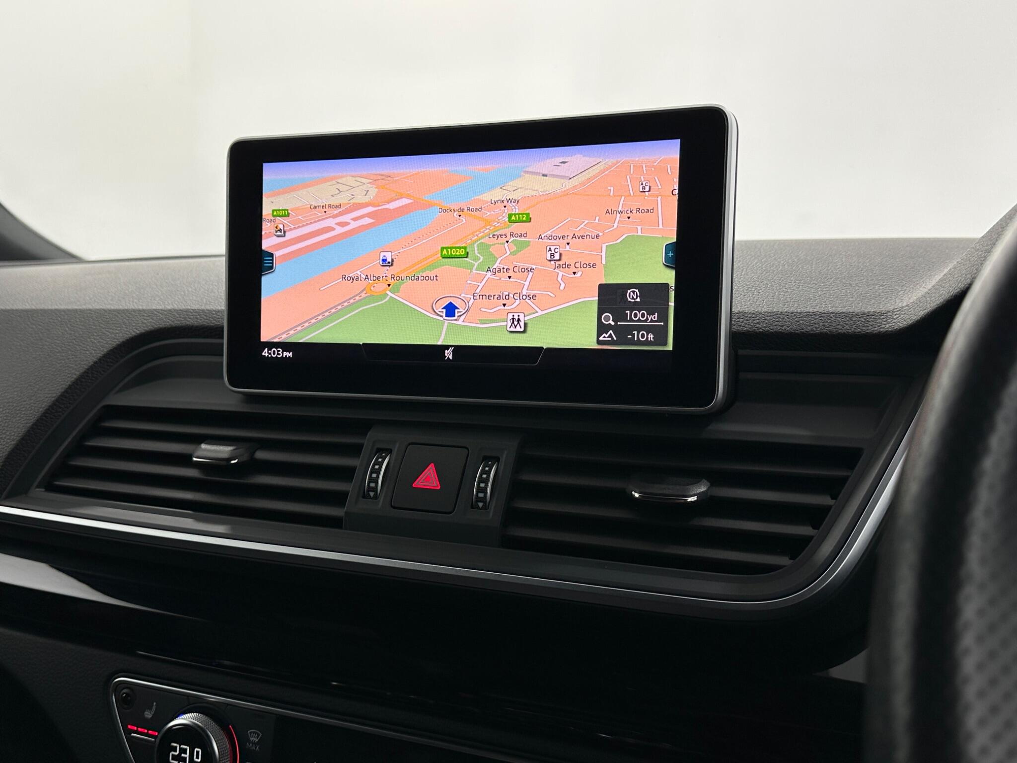 Audi Q5 view 22