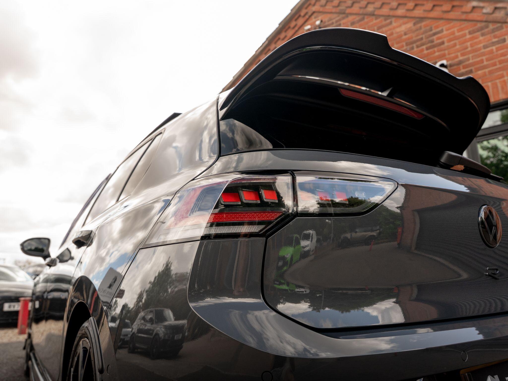 Volkswagen Golf view 28