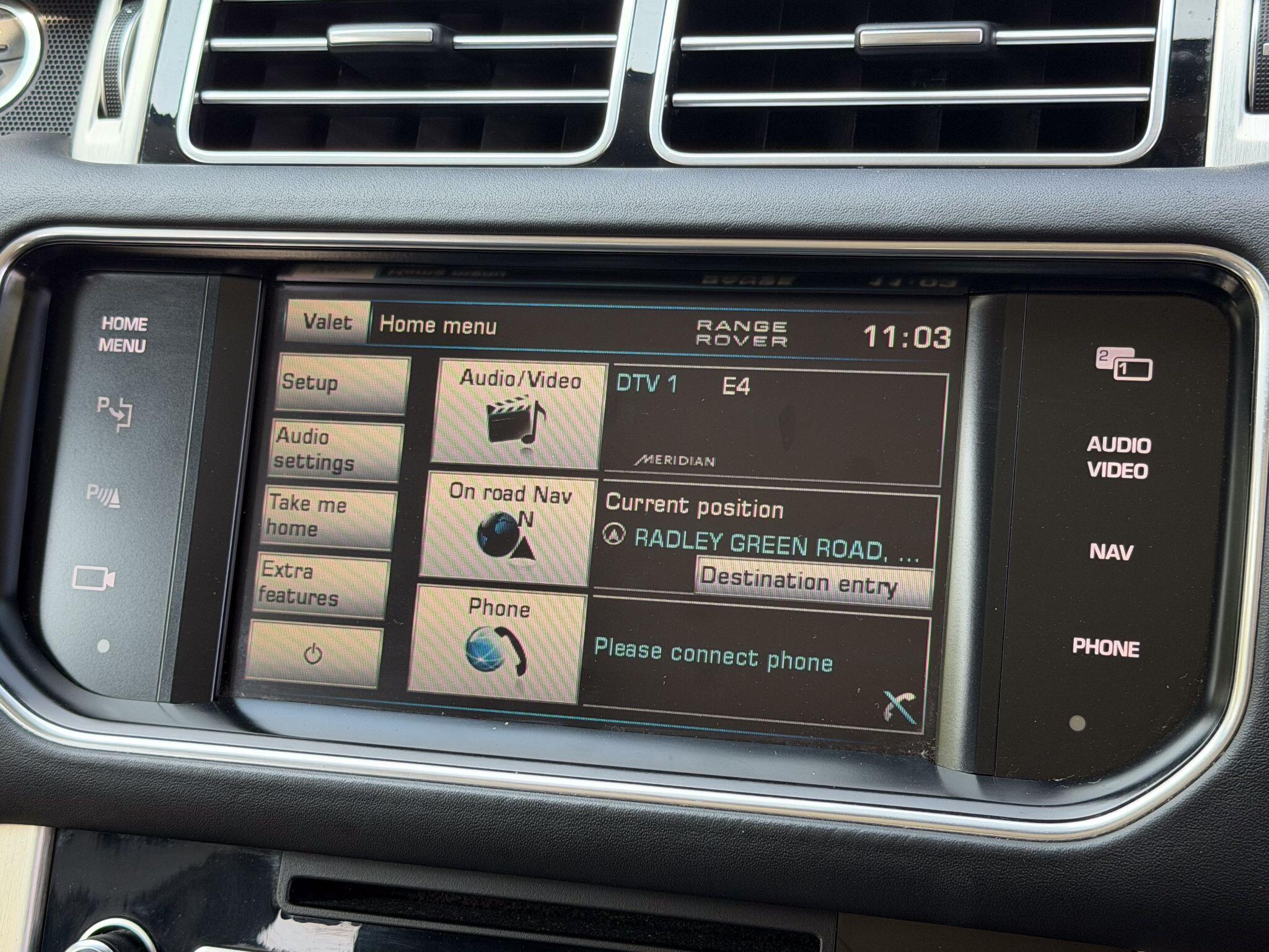 Land Rover Range Rover view 26