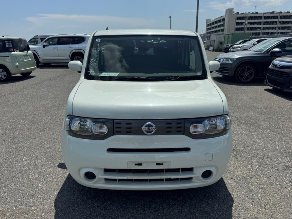 Nissan Cube view 8