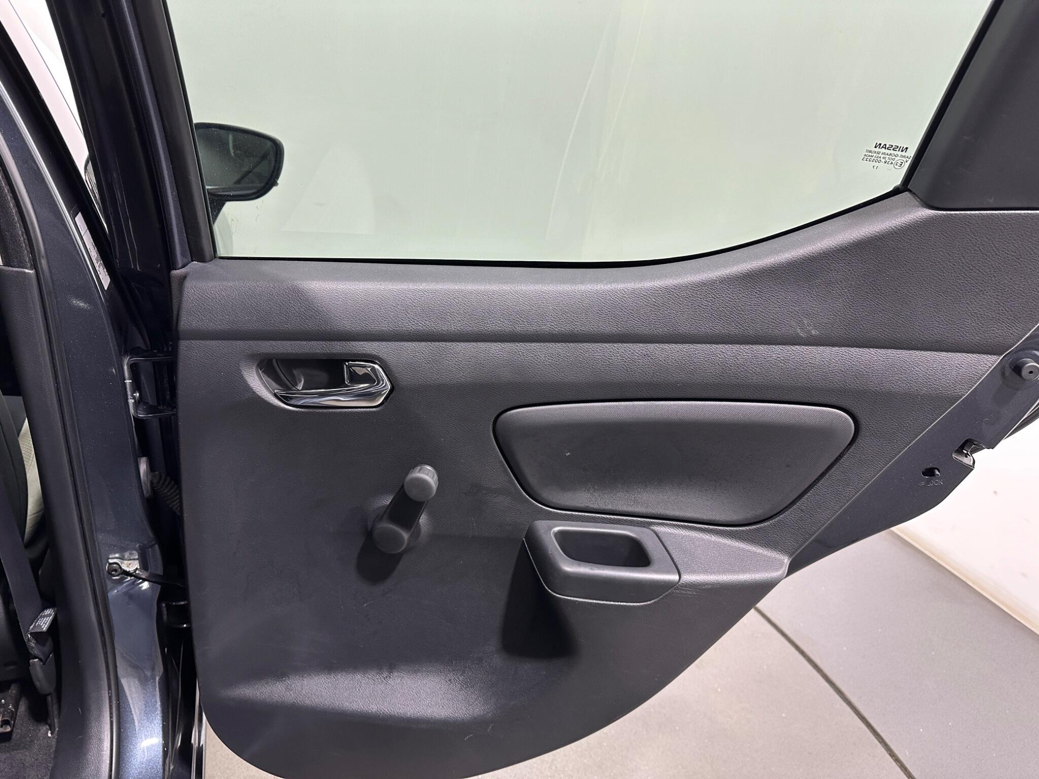 Nissan Micra view 42