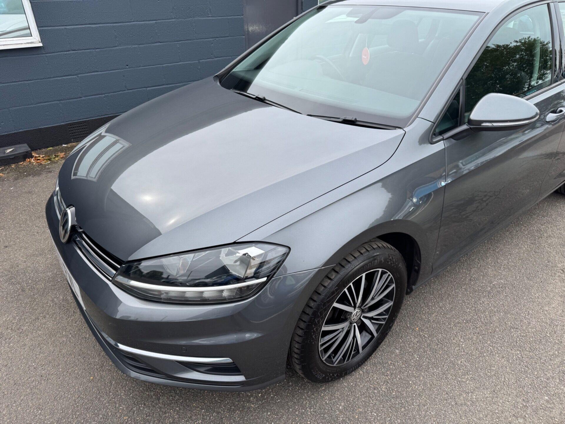 Volkswagen Golf view 13