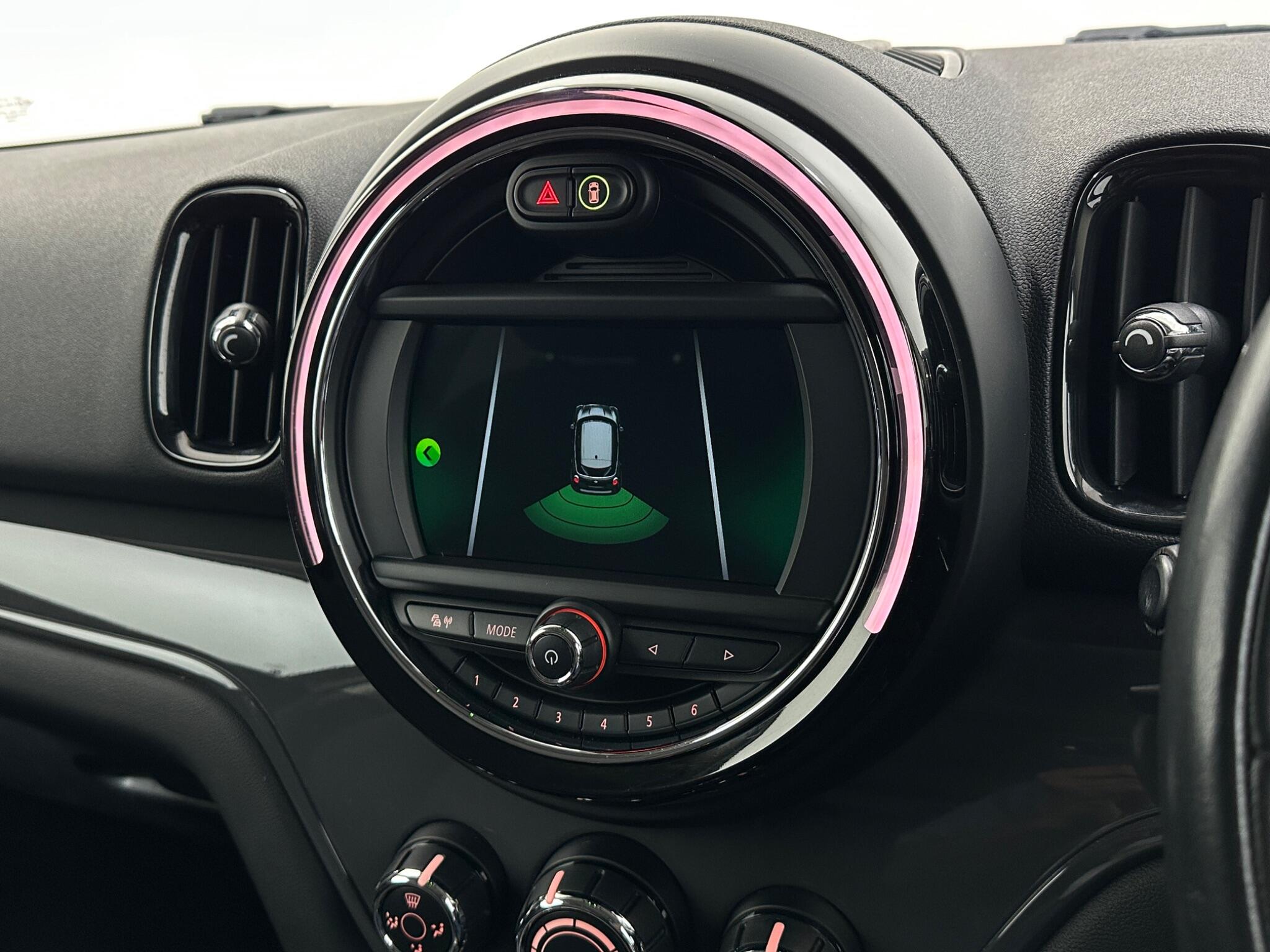 Mini Countryman view 25