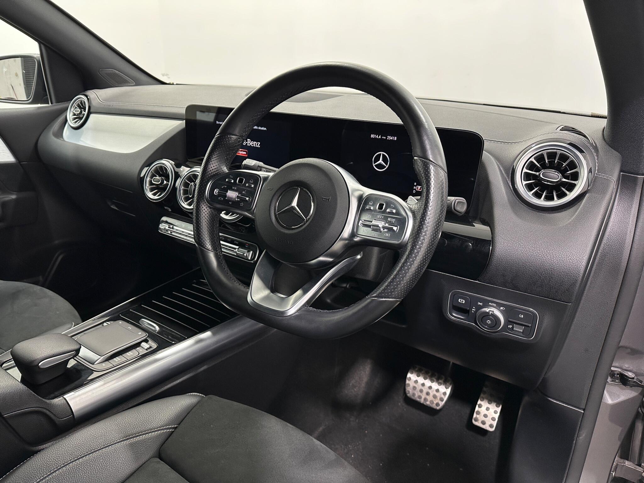 Mercedes-Benz B-Class view 11