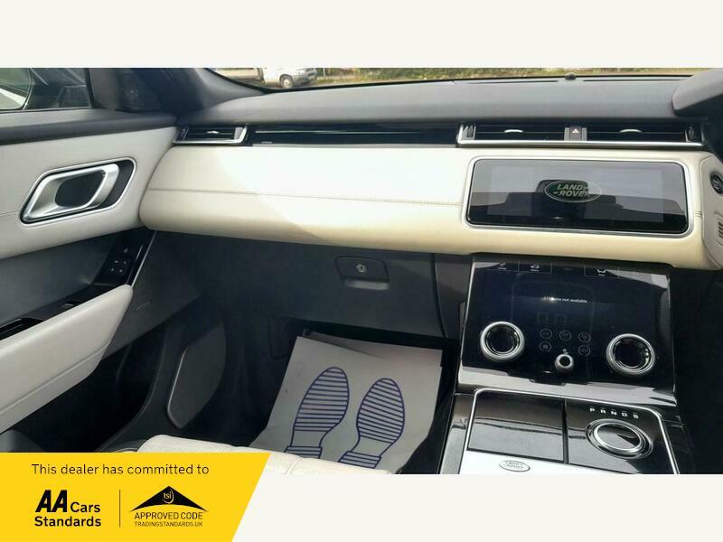 2019 Land Rover Range Rover Velar 2.0 D240 R-Dynamic HSE Auto 4WD Euro 6 (s/s) 5dr • 55,000 miles image 24