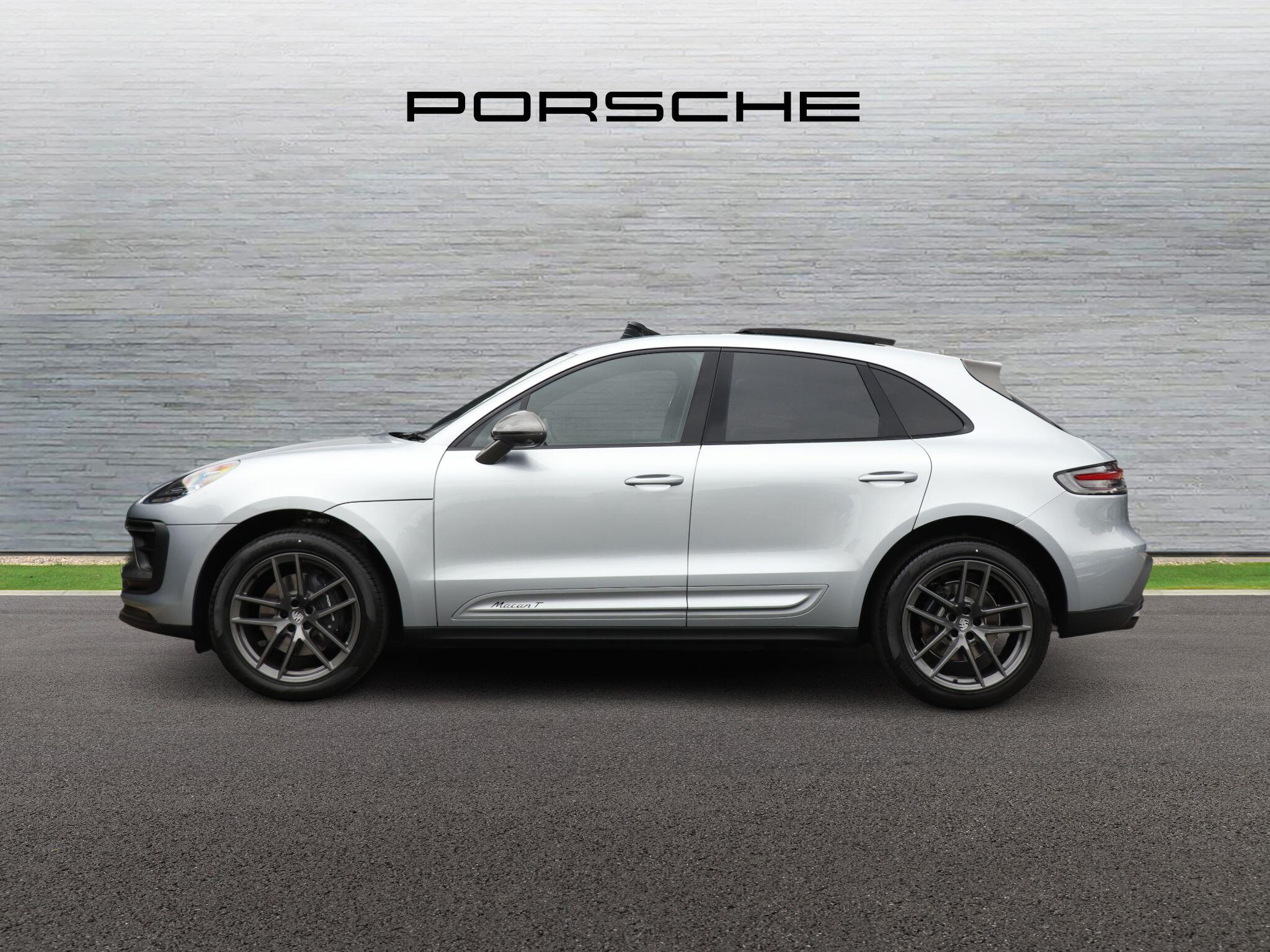 Porsche Macan view 46