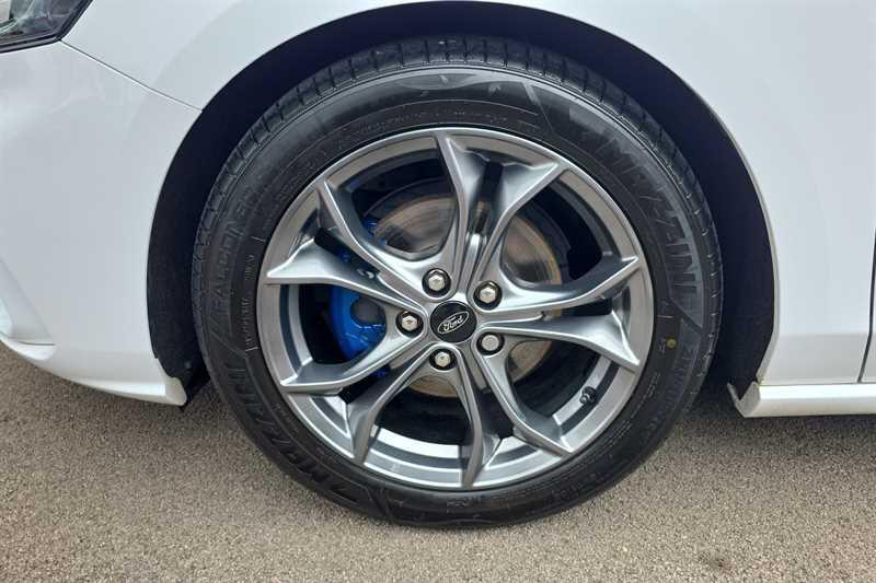 Ford Focus view 38