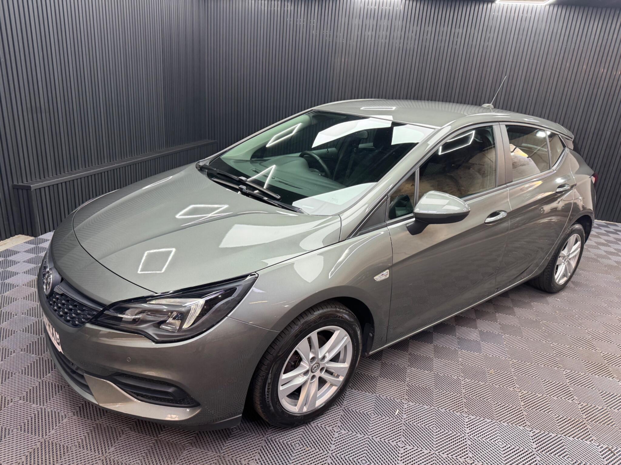 Vauxhall Astra view 21