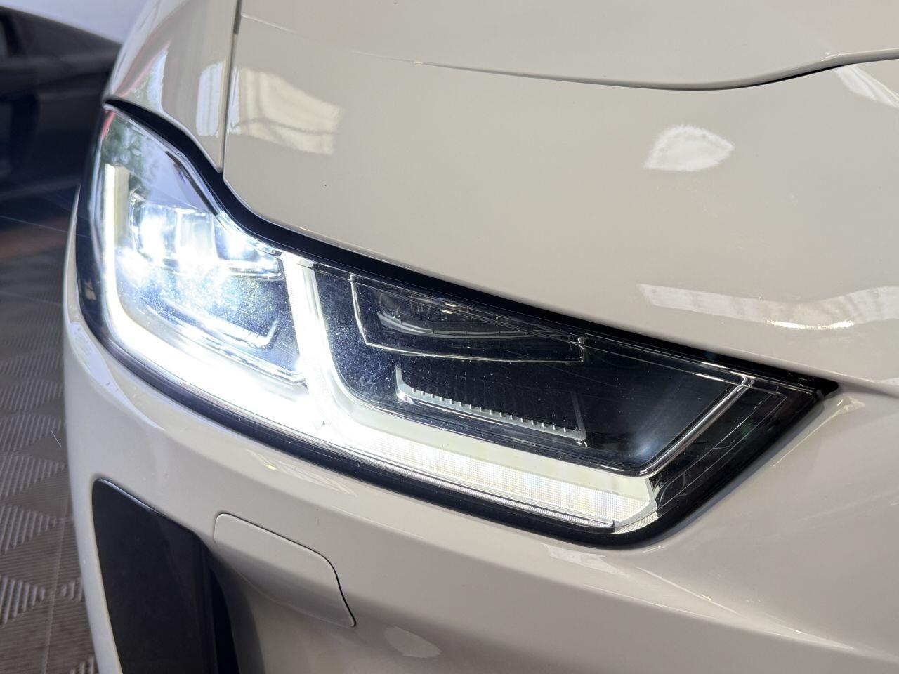 Jaguar I-Pace view 26