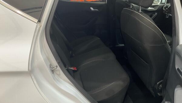 Ford Fiesta view 3