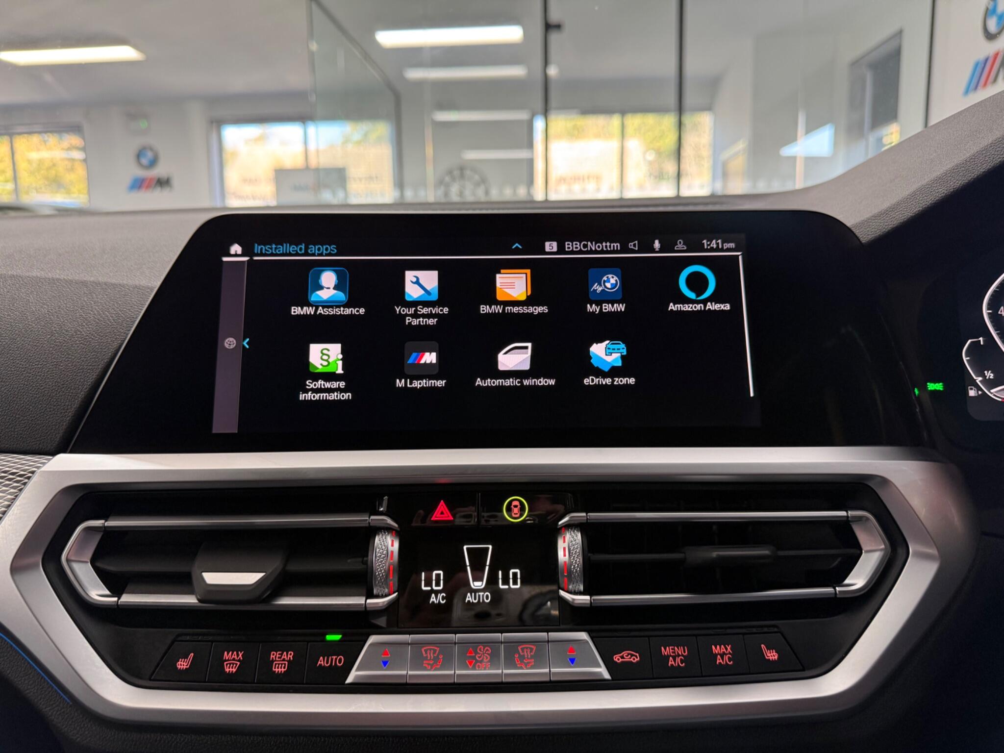 BMW 3 Series view 17