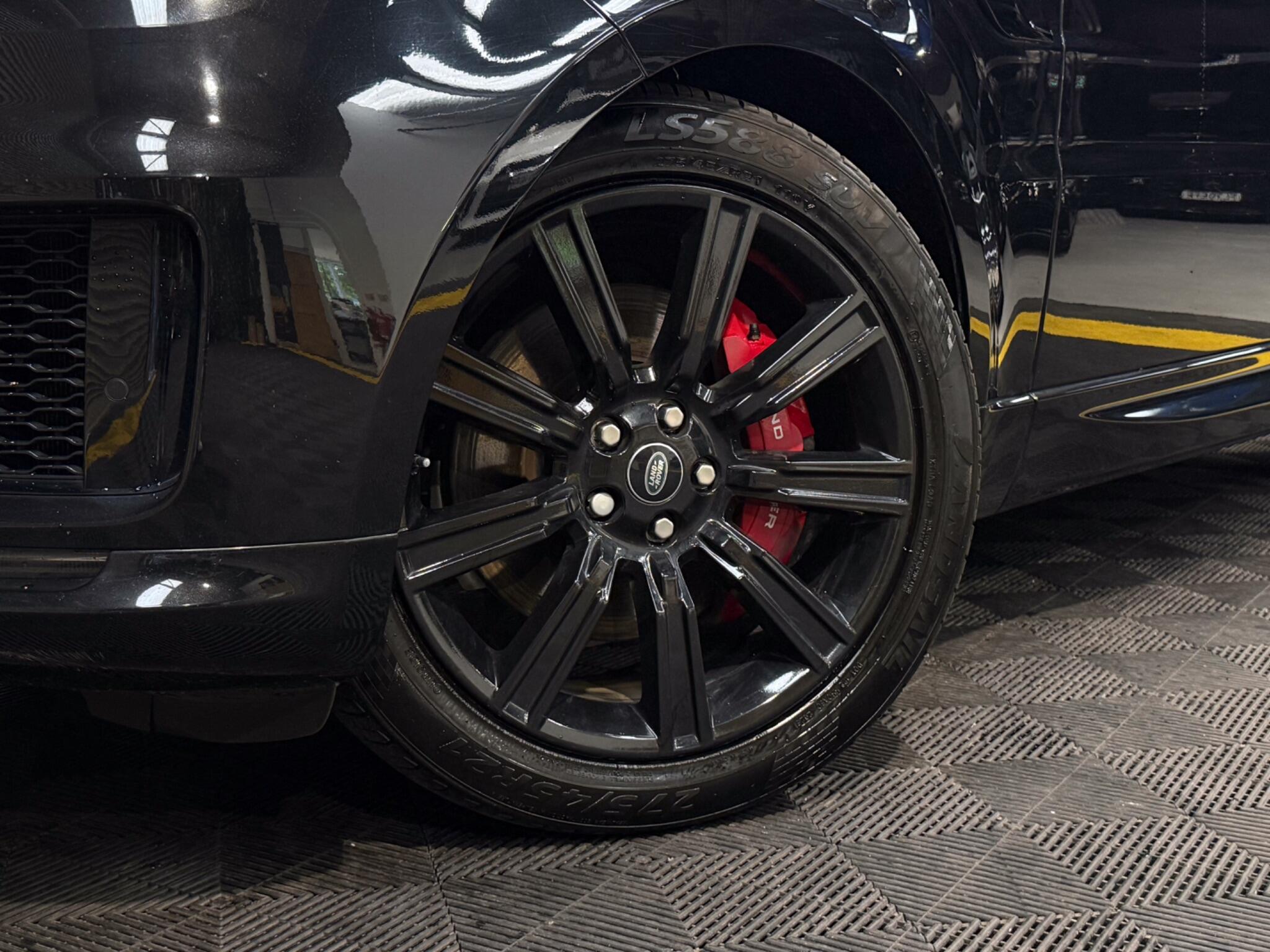 Land Rover Range Rover Sport view 2