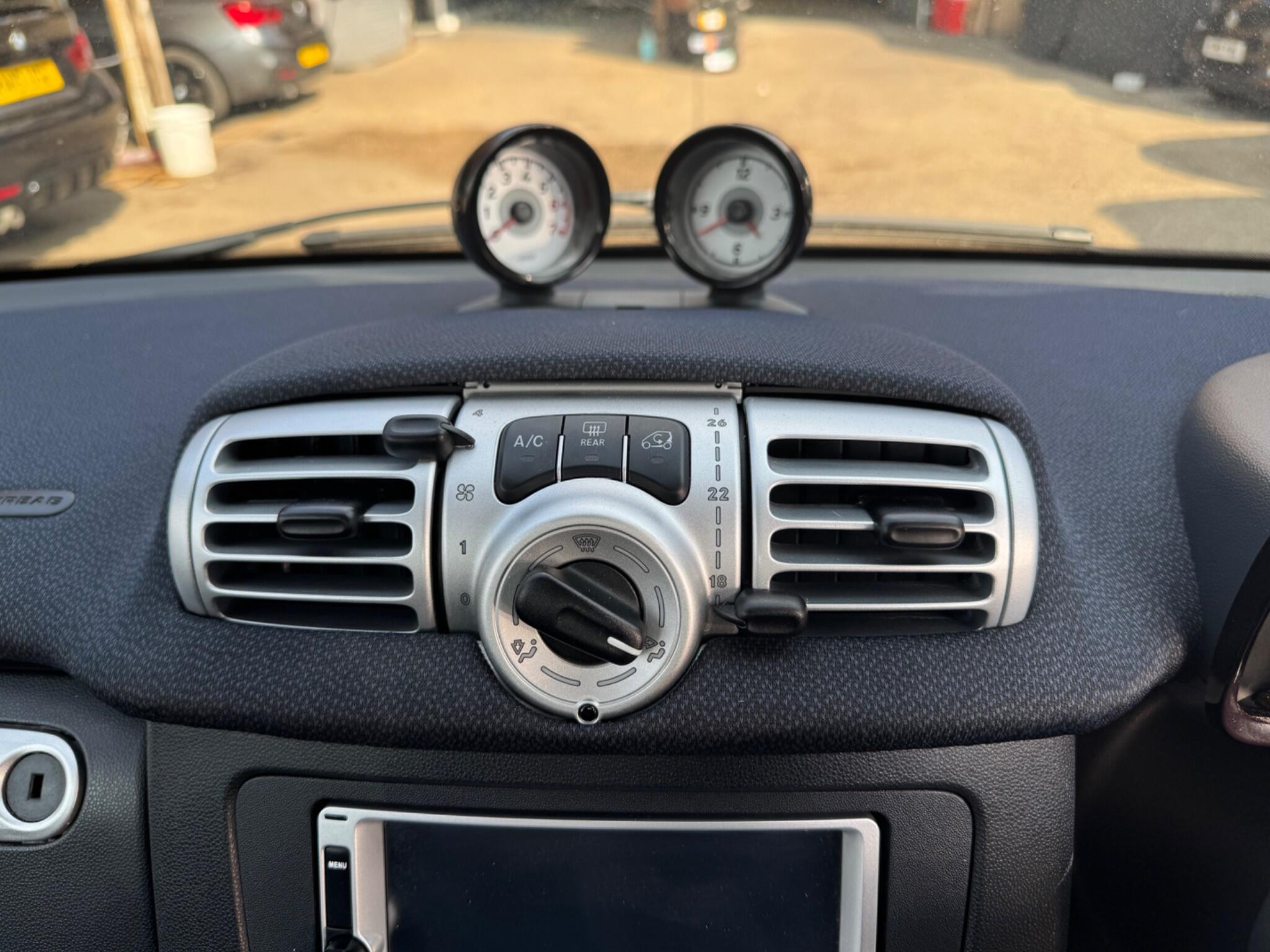 Smart Fortwo view 10