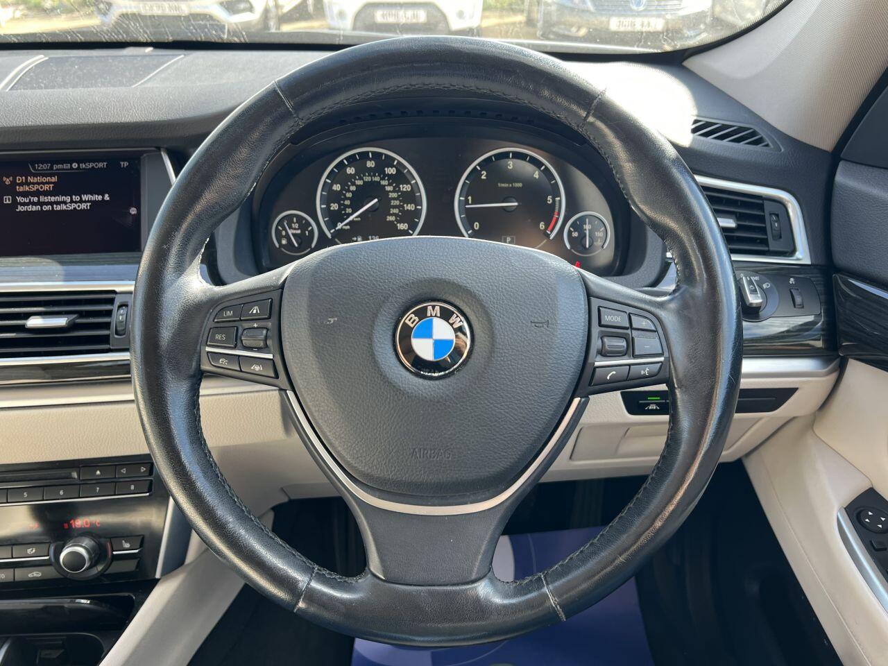 BMW 5 Series view 50