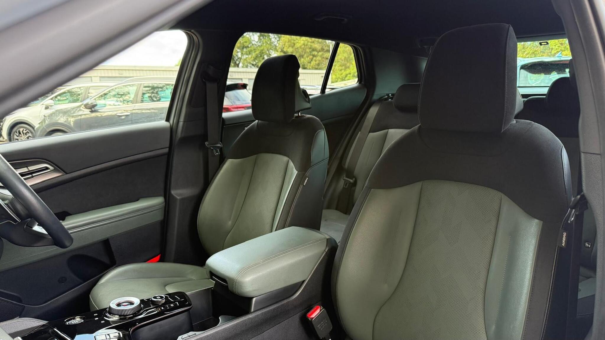 Kia Sportage view 25