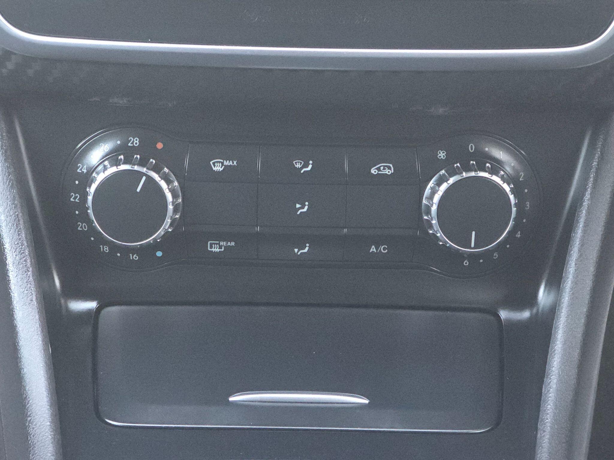 2015 Mercedes-Benz A Class image 39
