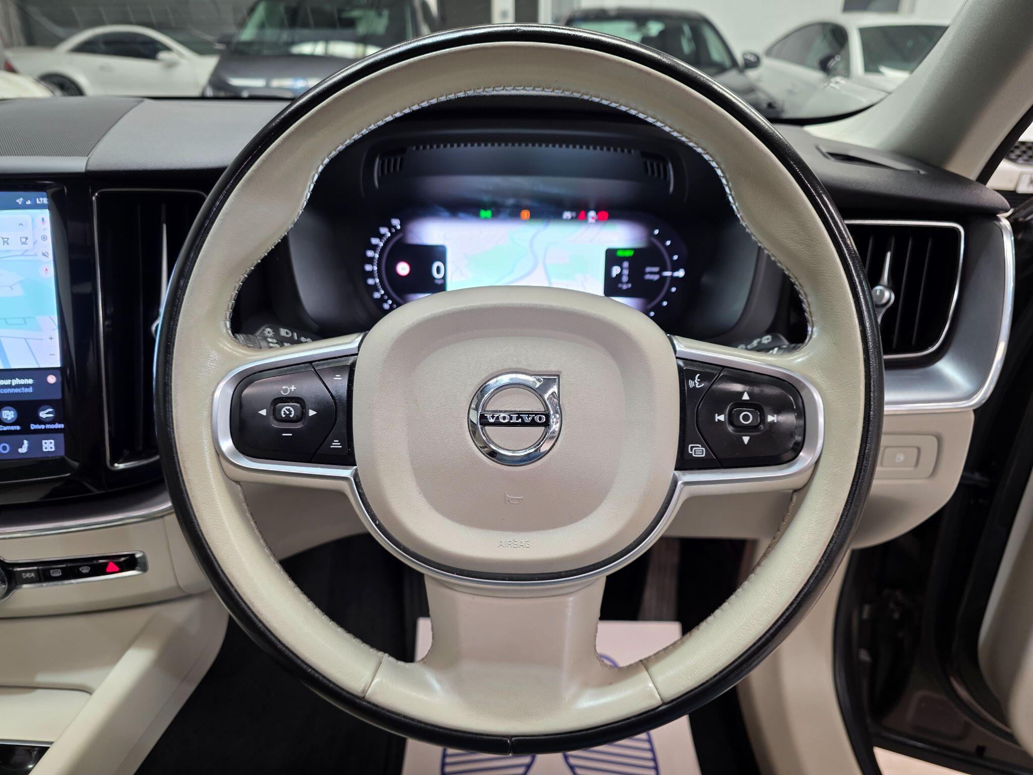 Volvo XC60 view 20
