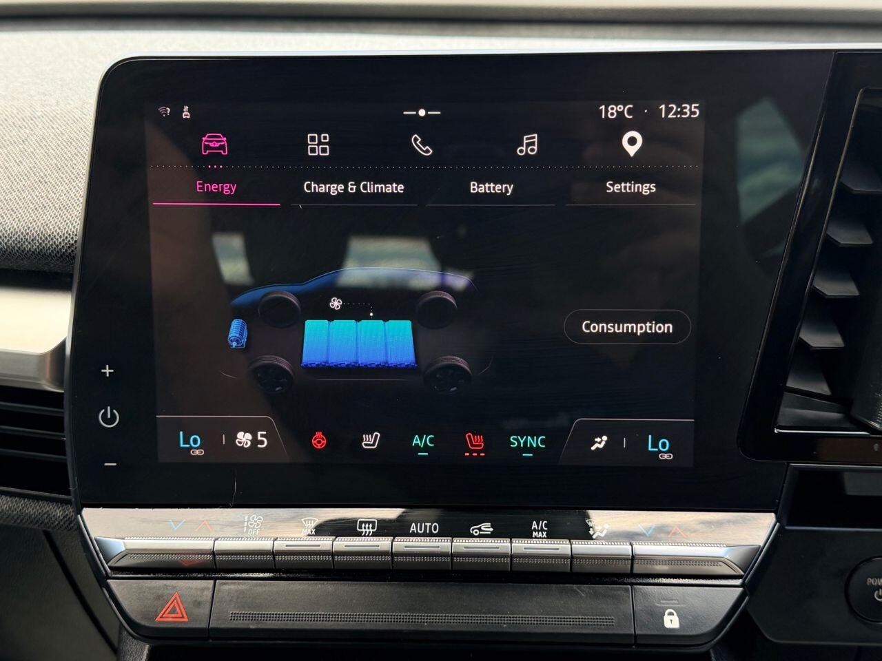 Renault Megane E-Tech view 44