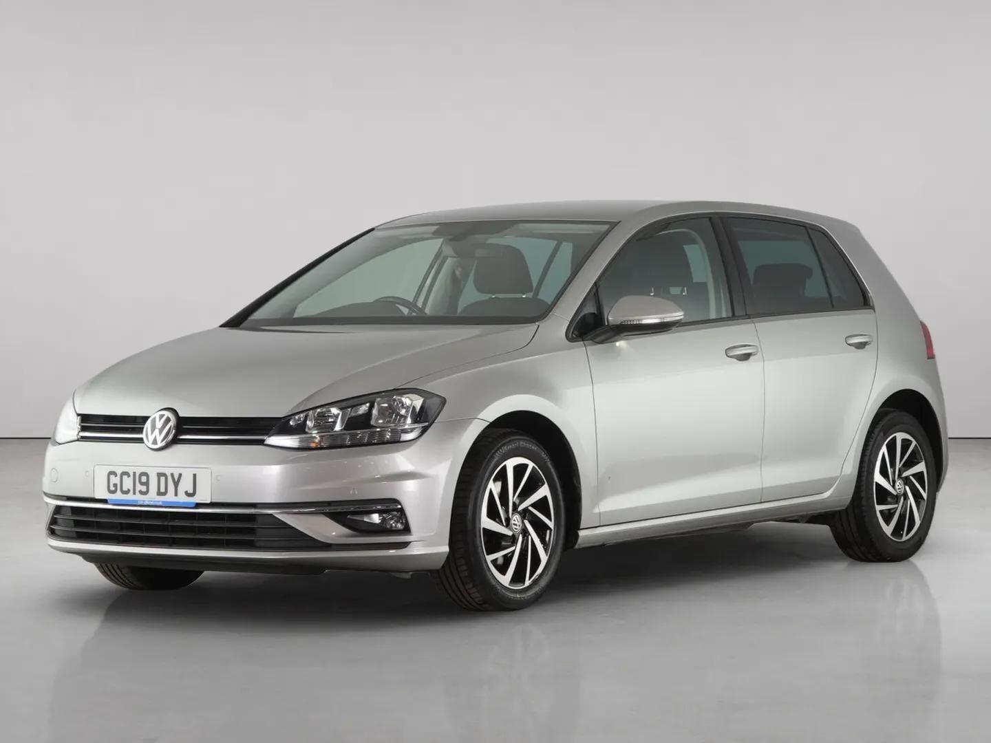 Volkswagen Golf view 2
