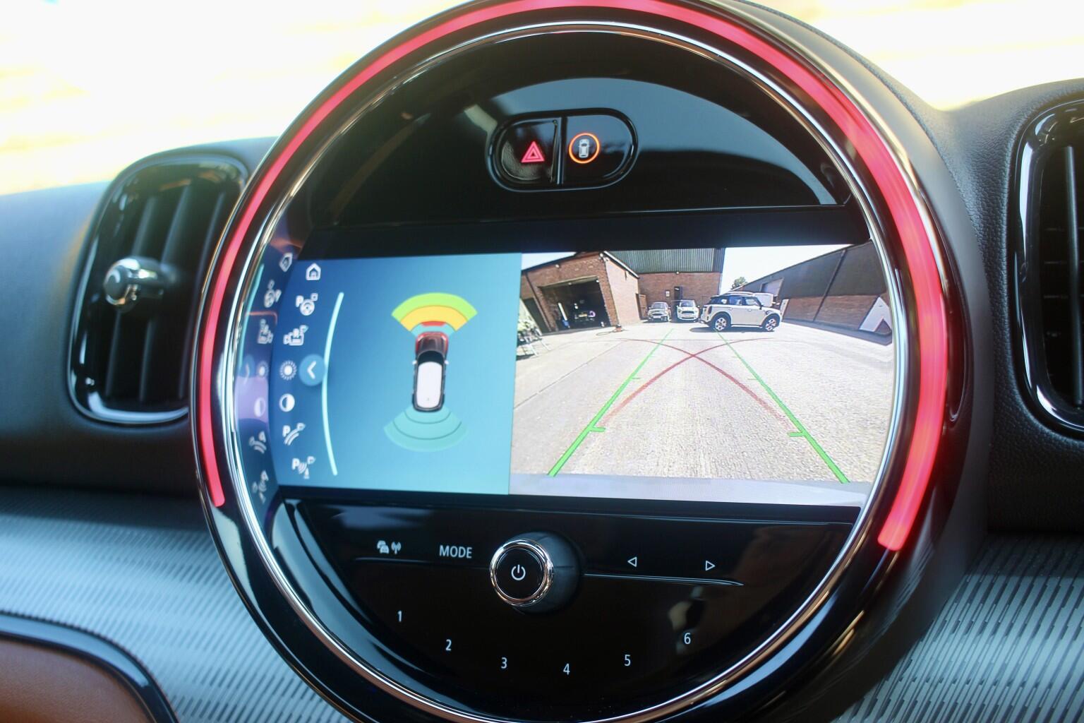Mini Countryman view 21