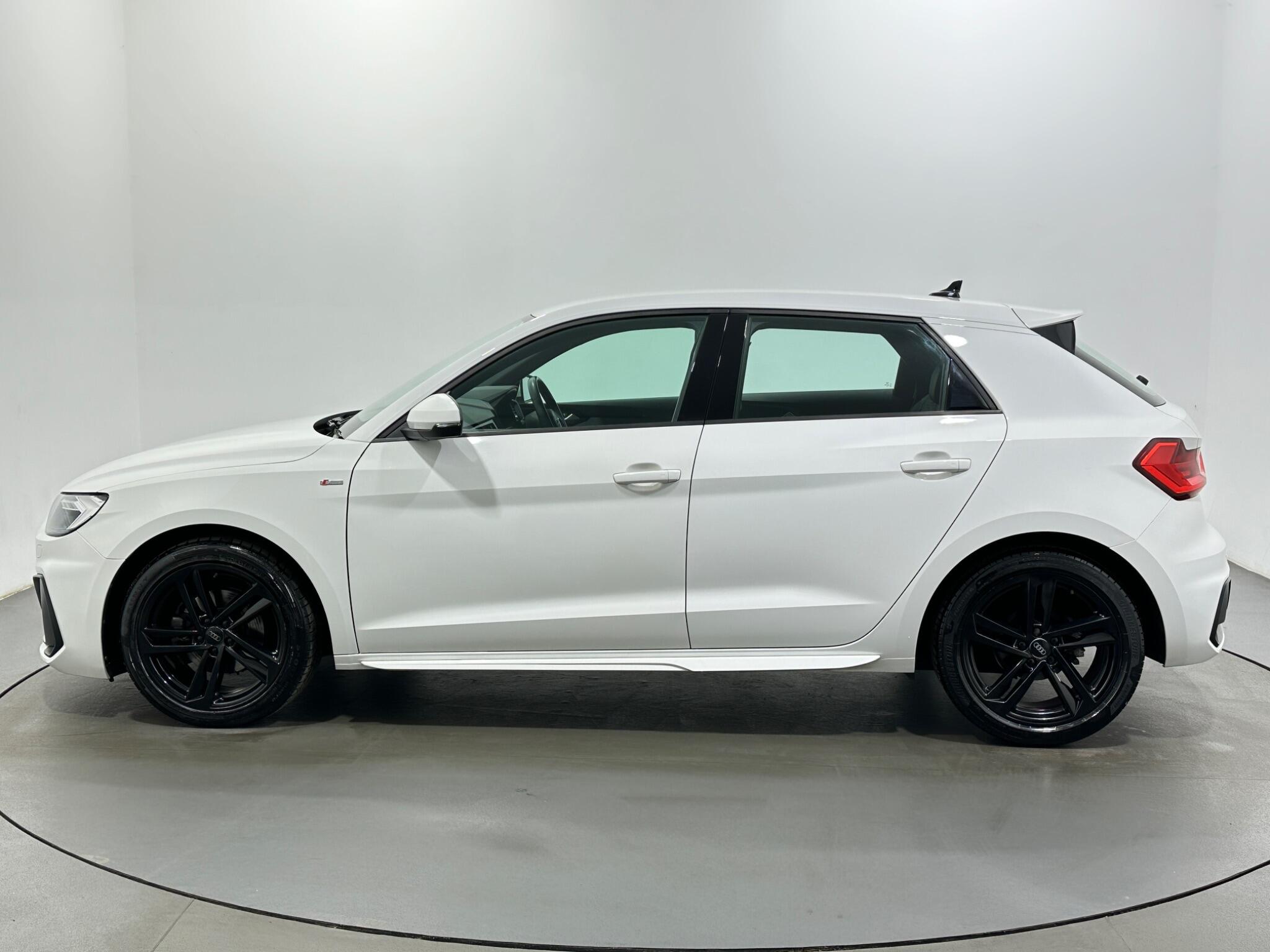 Audi A1 view 5
