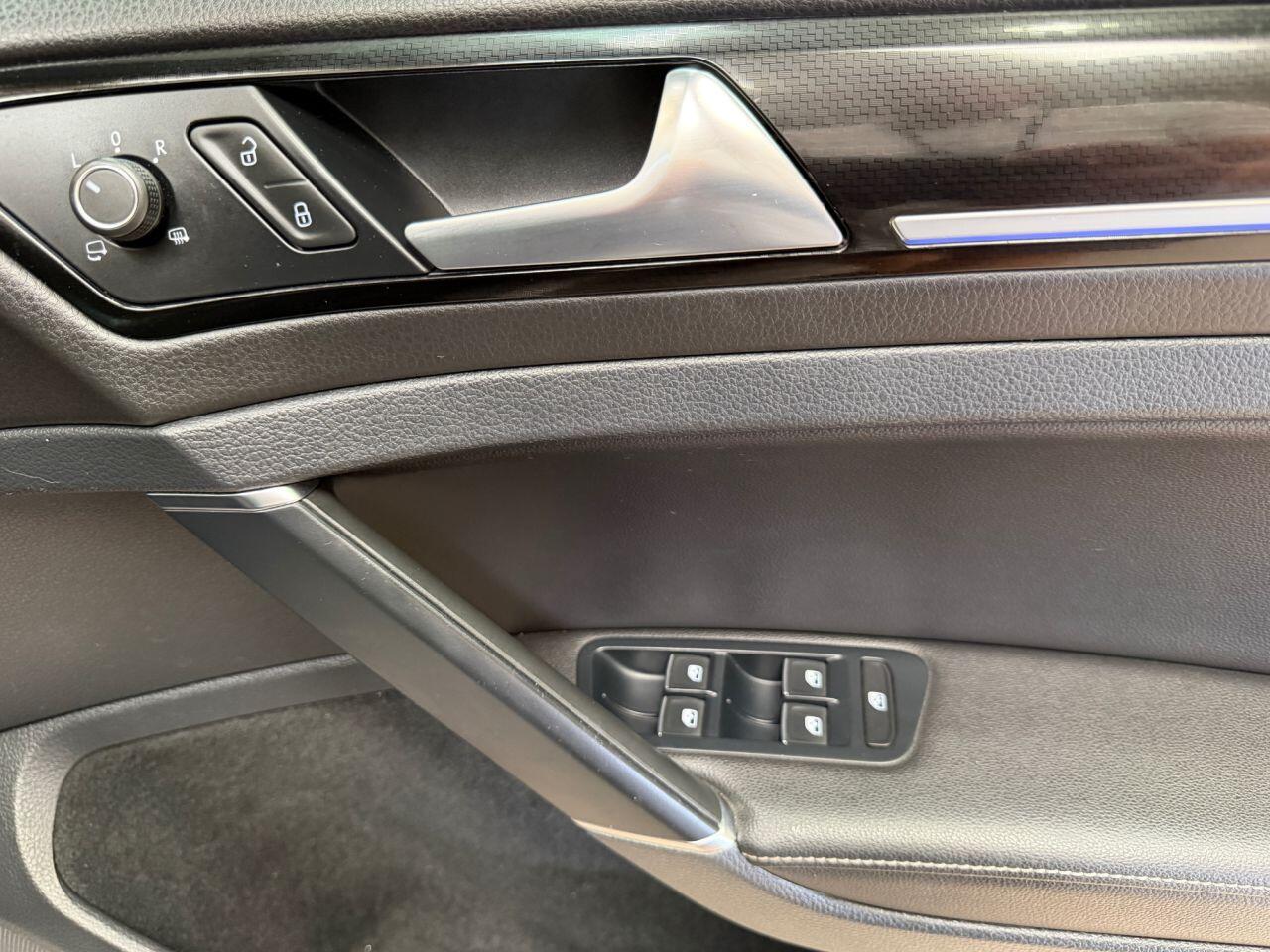 Volkswagen Golf view 29