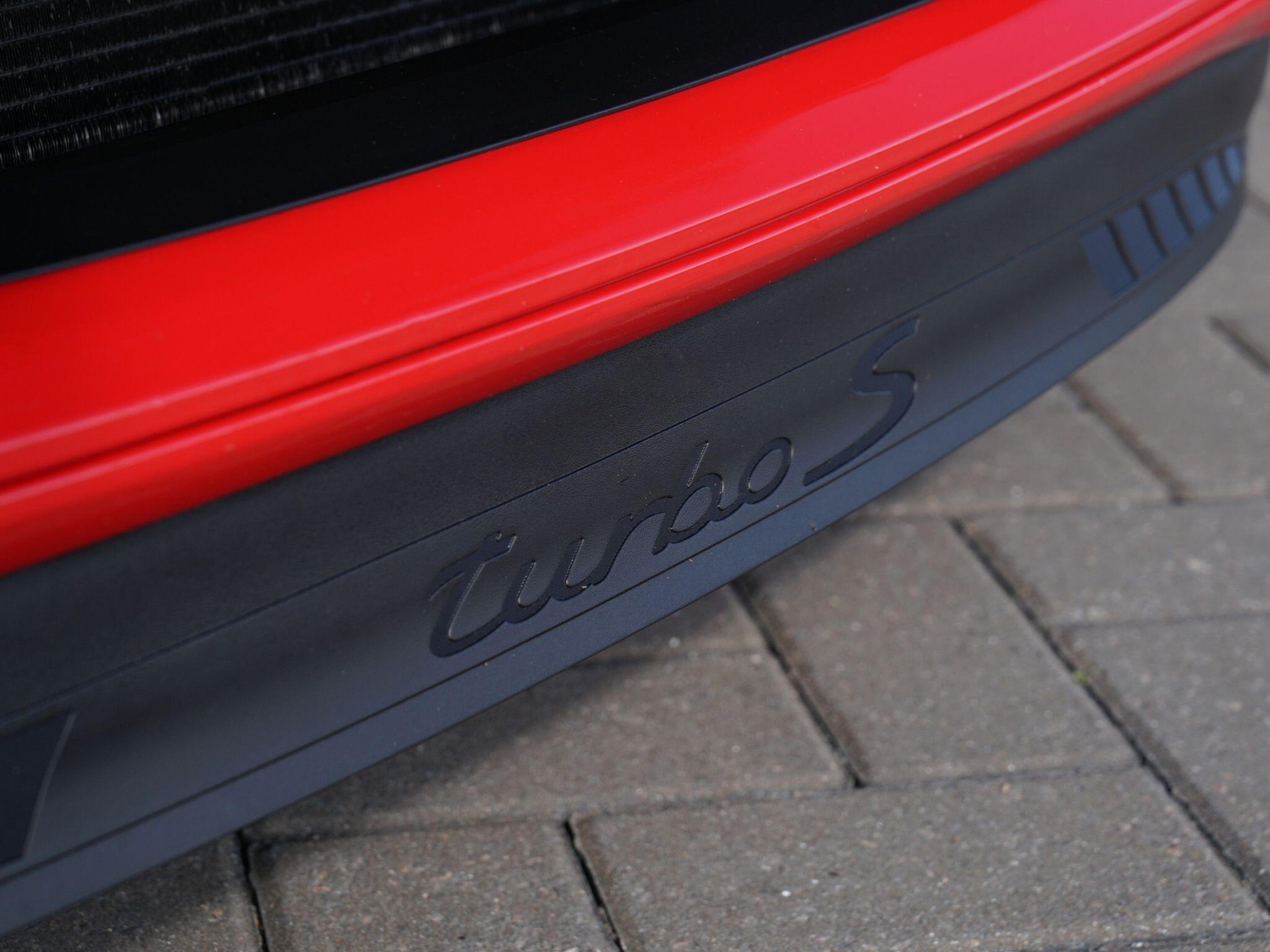 Porsche Cayman view 103