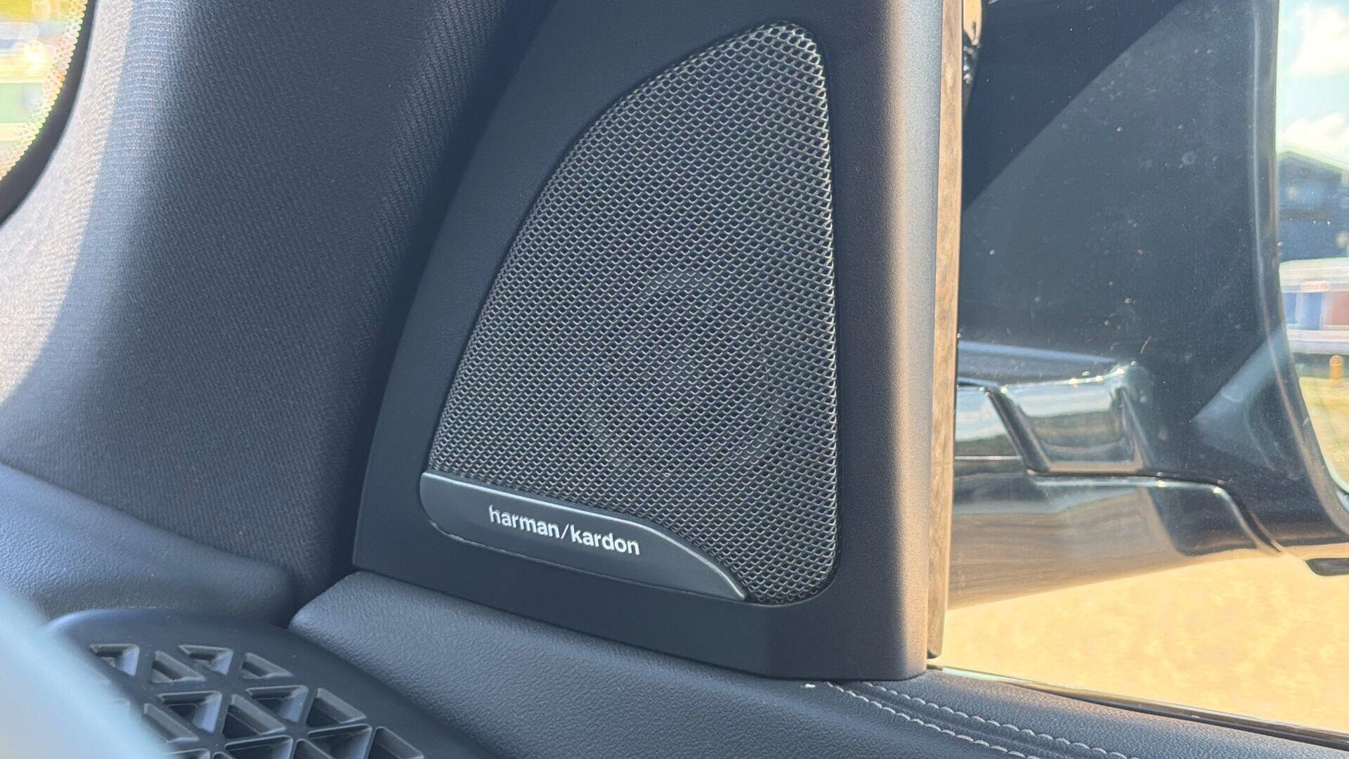 BMW X5 view 21