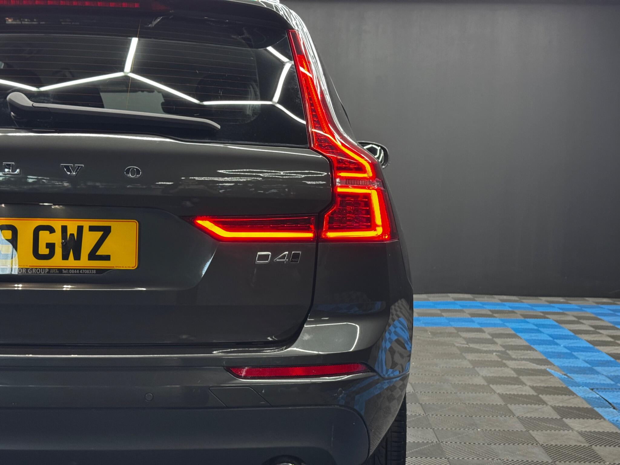 Volvo XC60 view 43