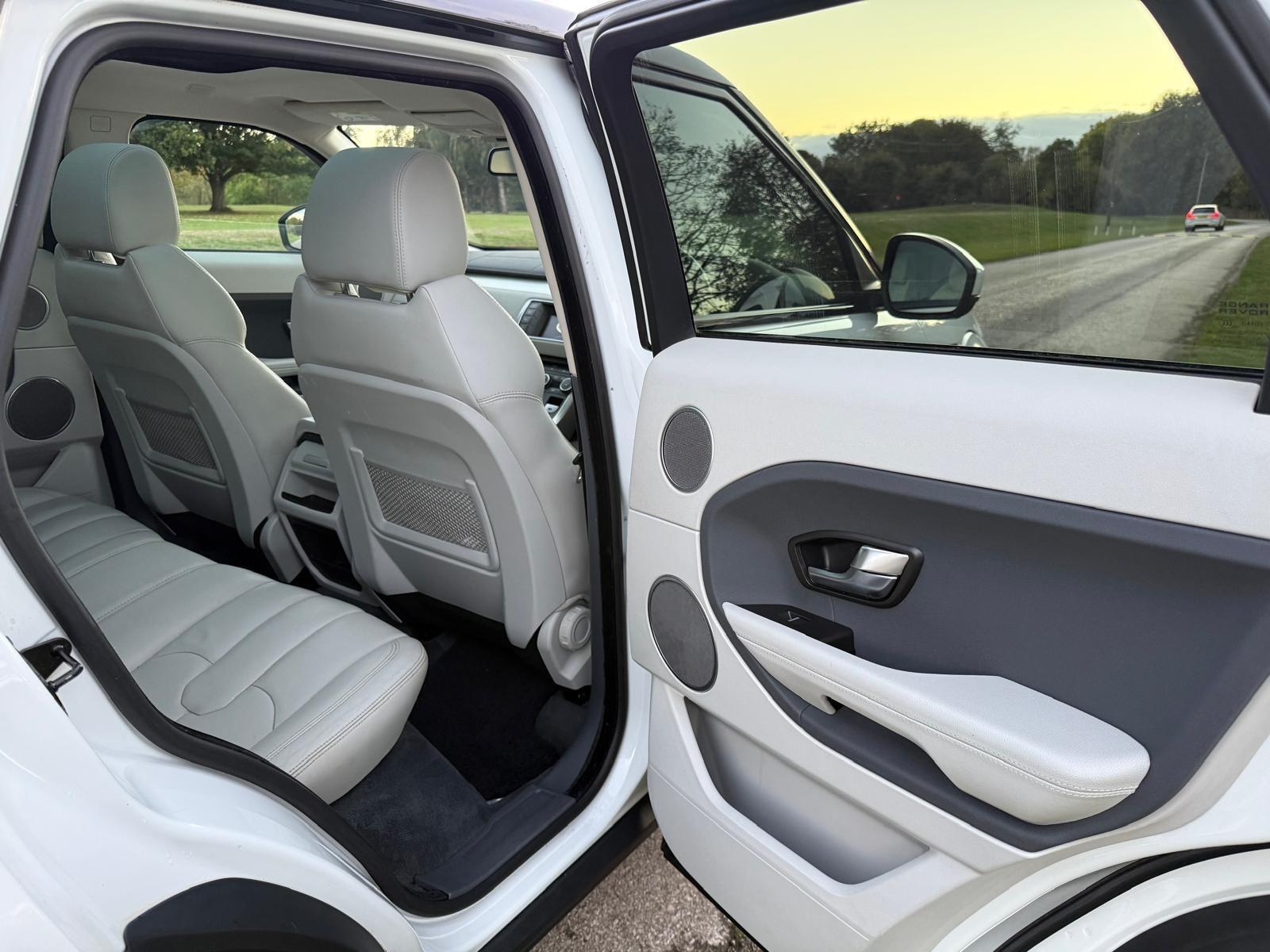 Land Rover Range Rover Evoque - Image 21