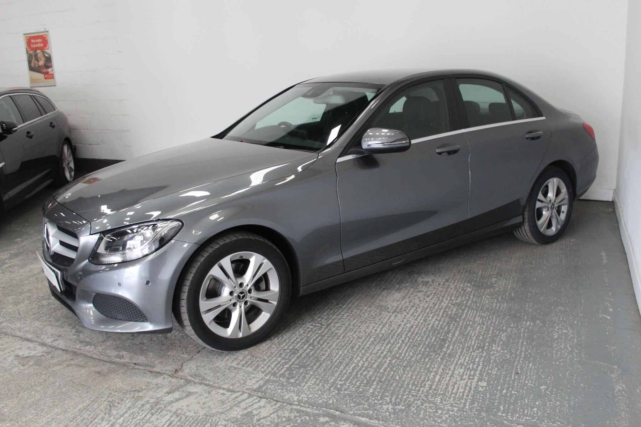 Mercedes-Benz C-Class view 5