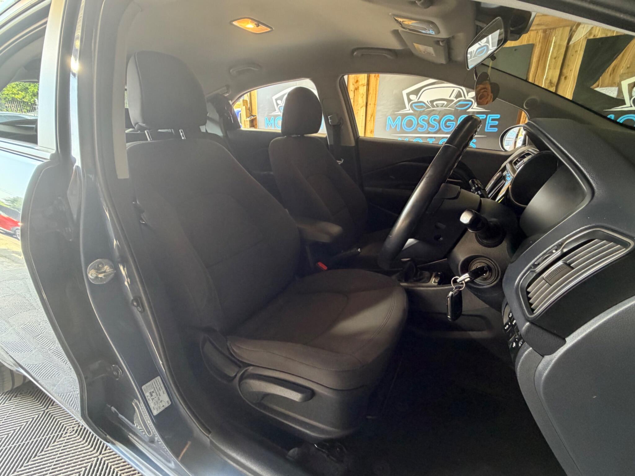 Kia Rio view 14