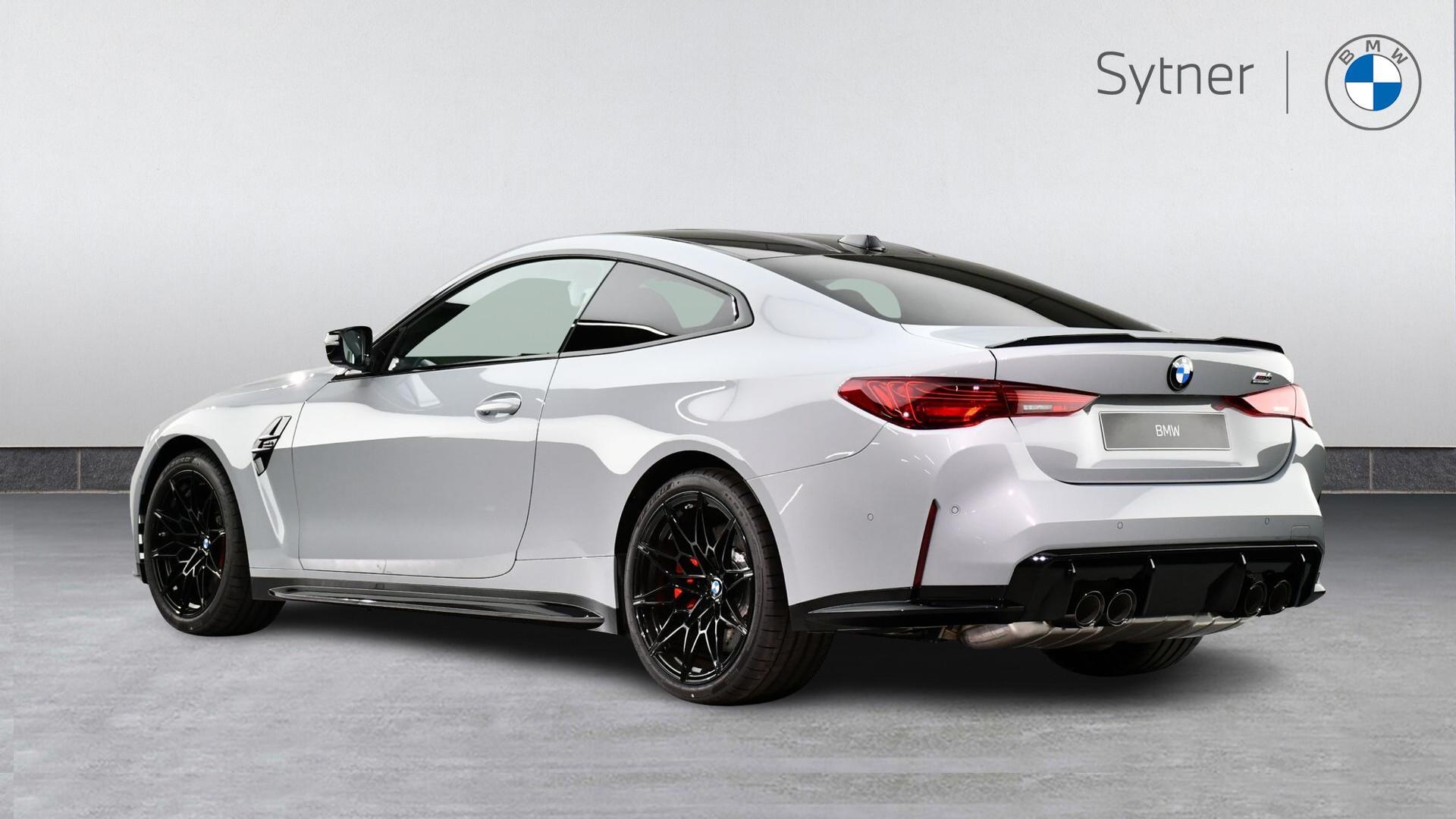 BMW M4 view 2