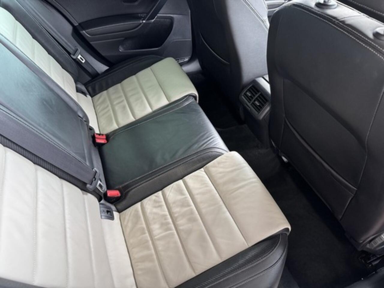 Volkswagen Golf view 10