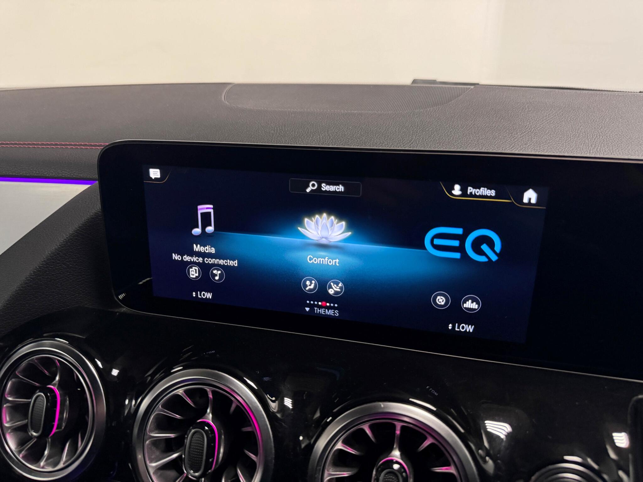 Mercedes-Benz Eqa view 42