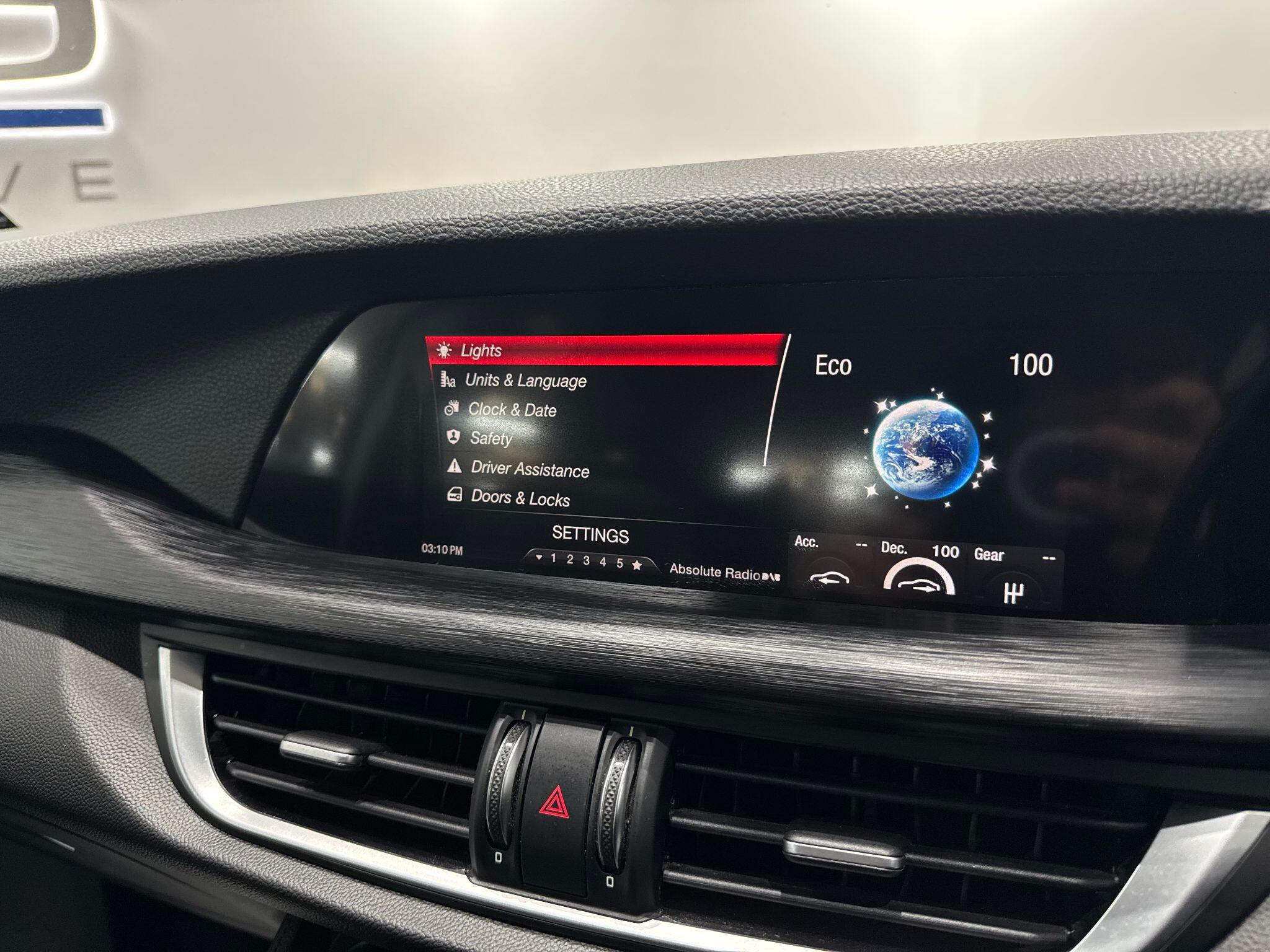 Alfa Romeo Stelvio view 27