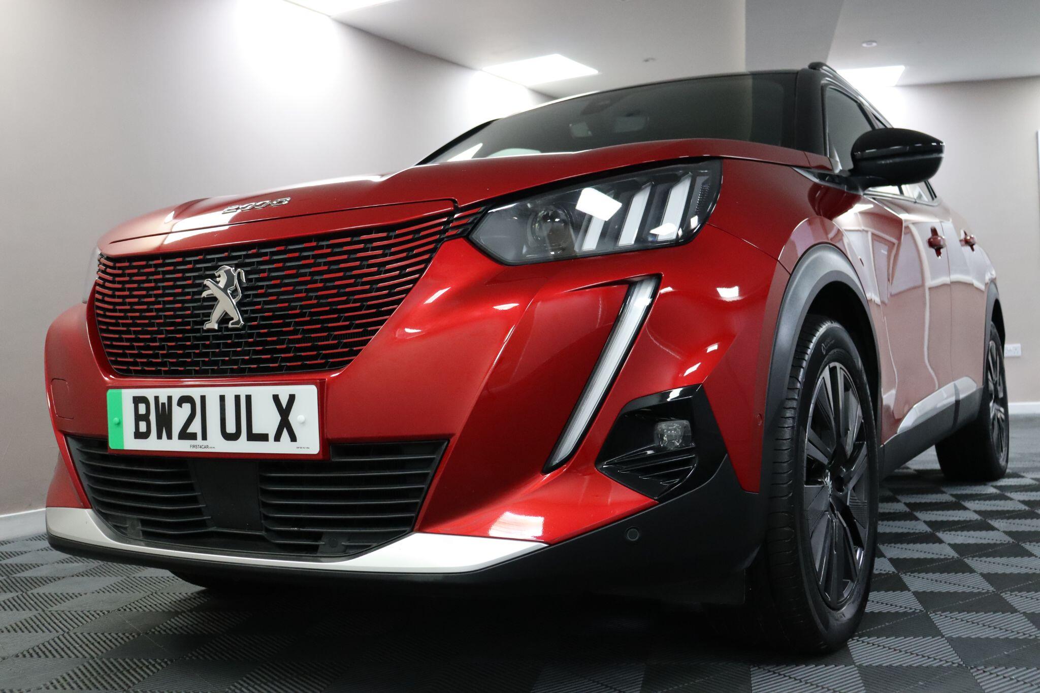 Peugeot E-2008 view 28