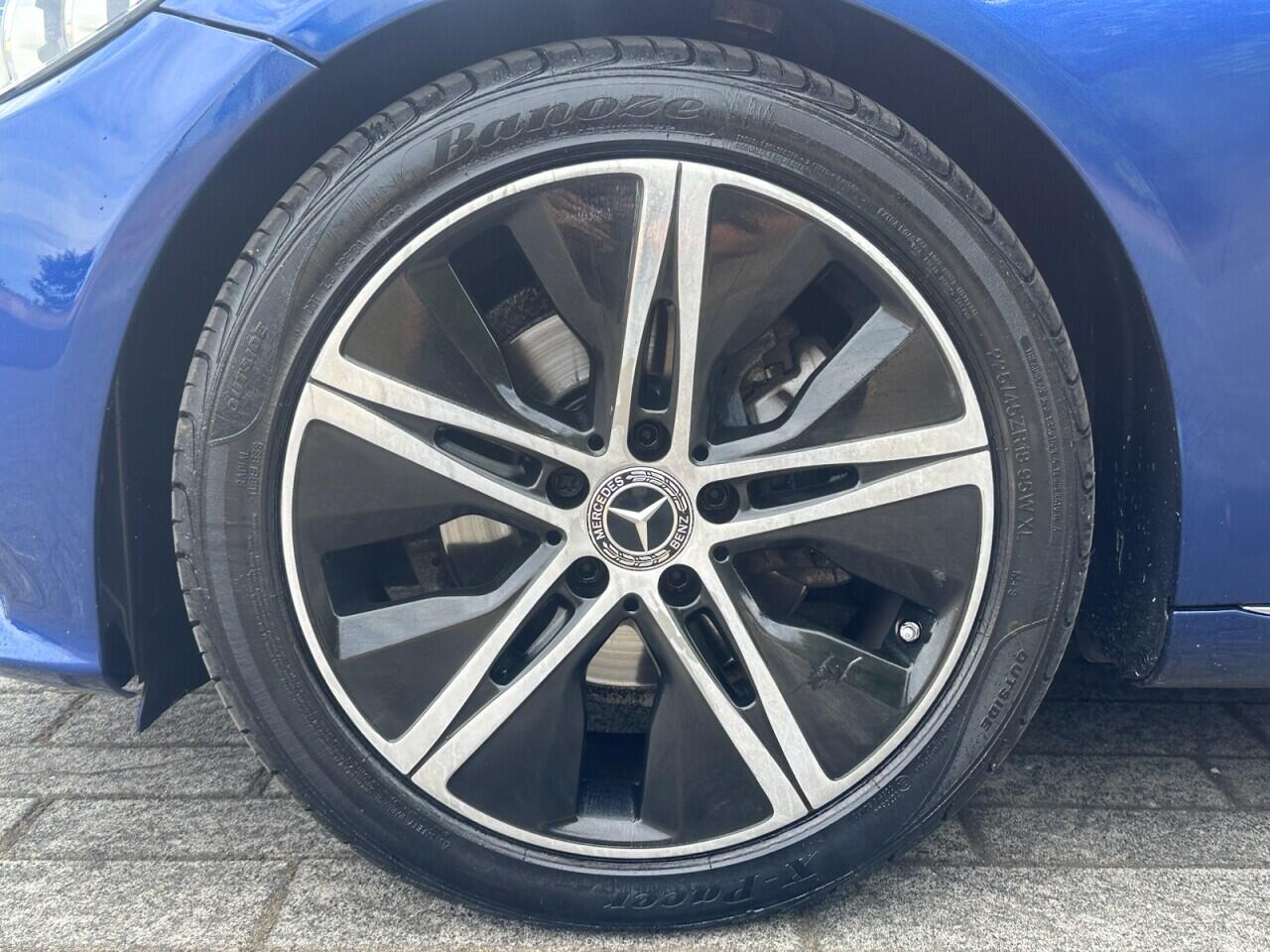 Mercedes-Benz C-Class view 20