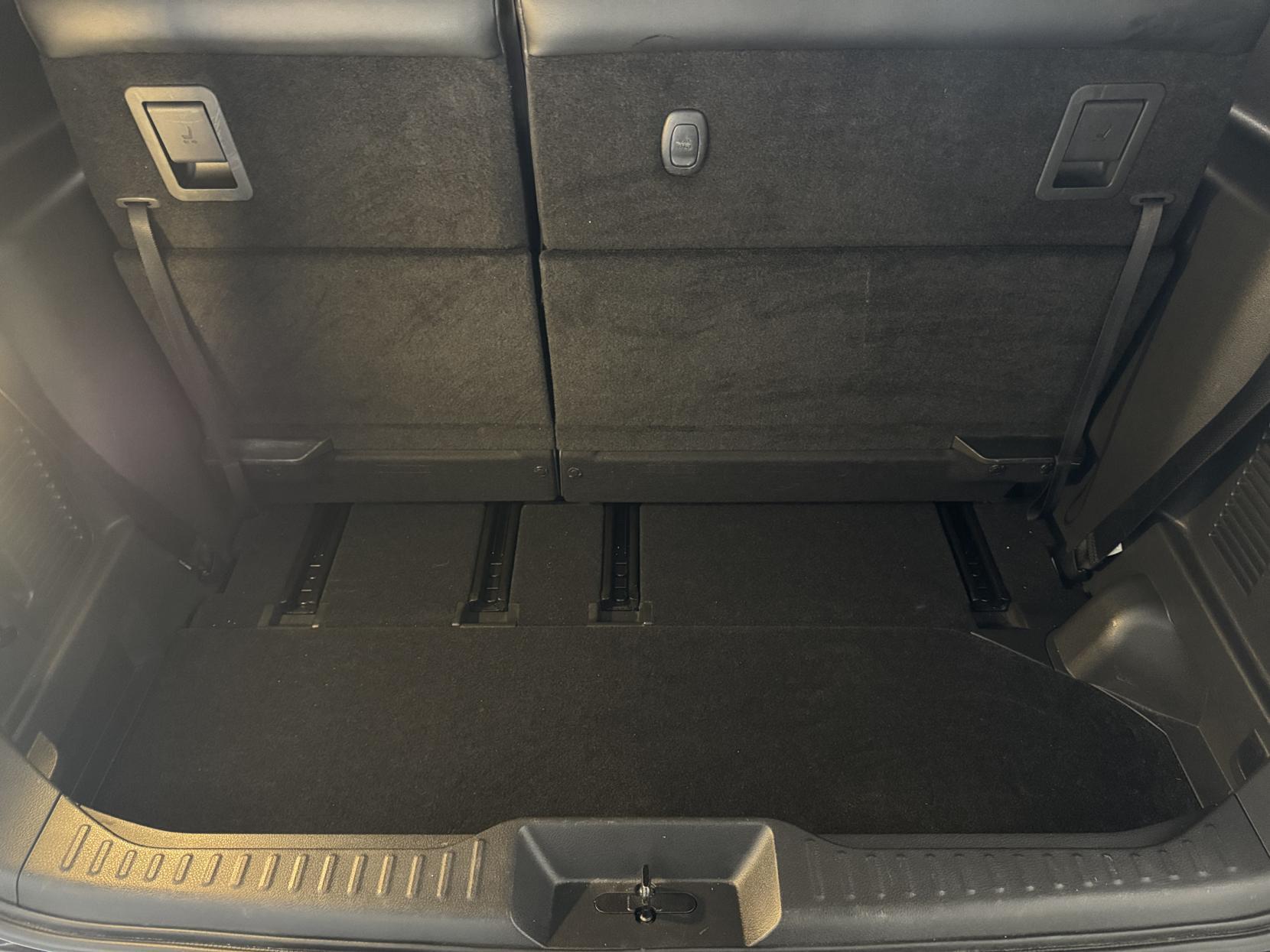 Nissan Elgrand view 71