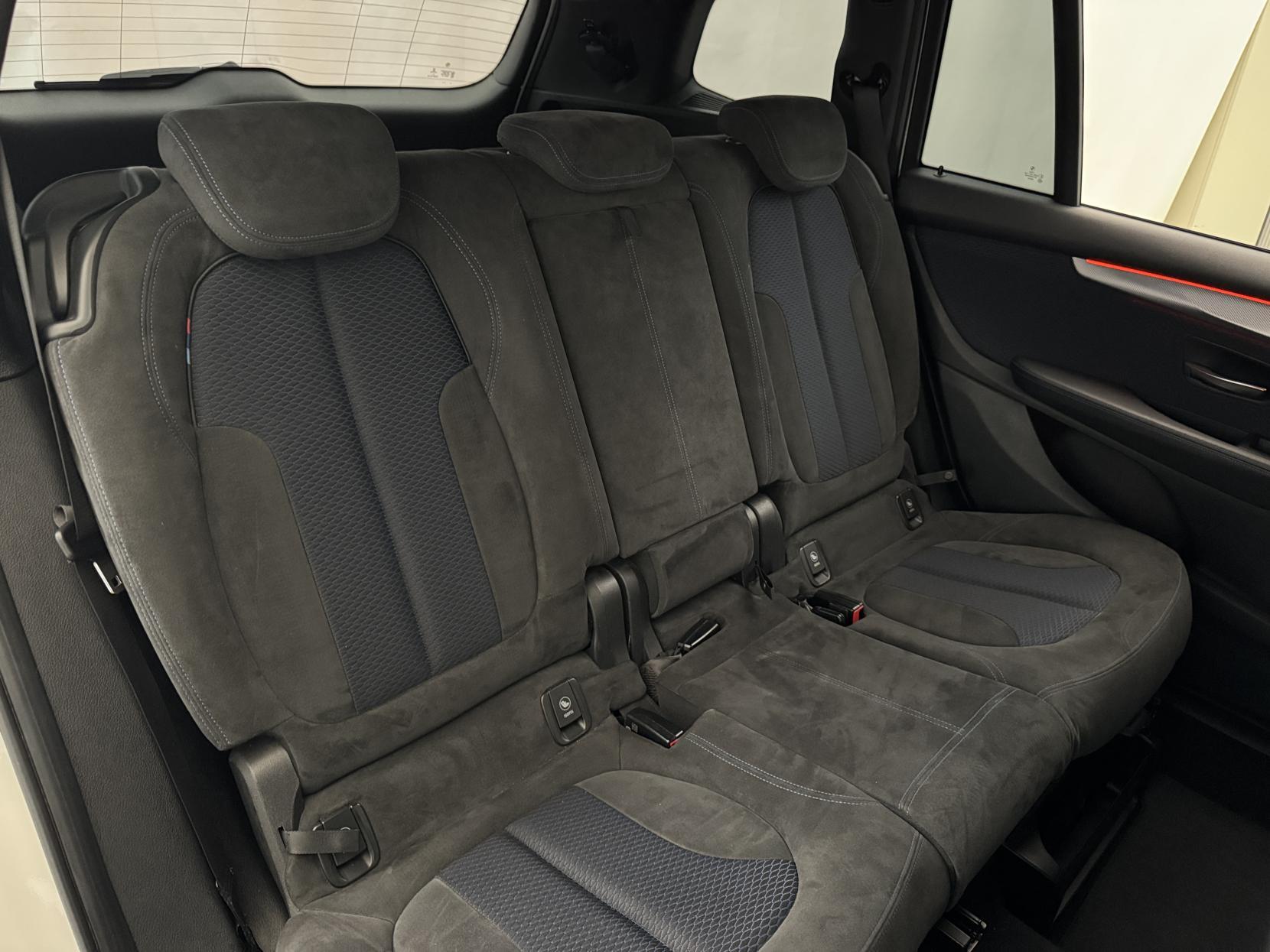 BMW 2 Series view 53
